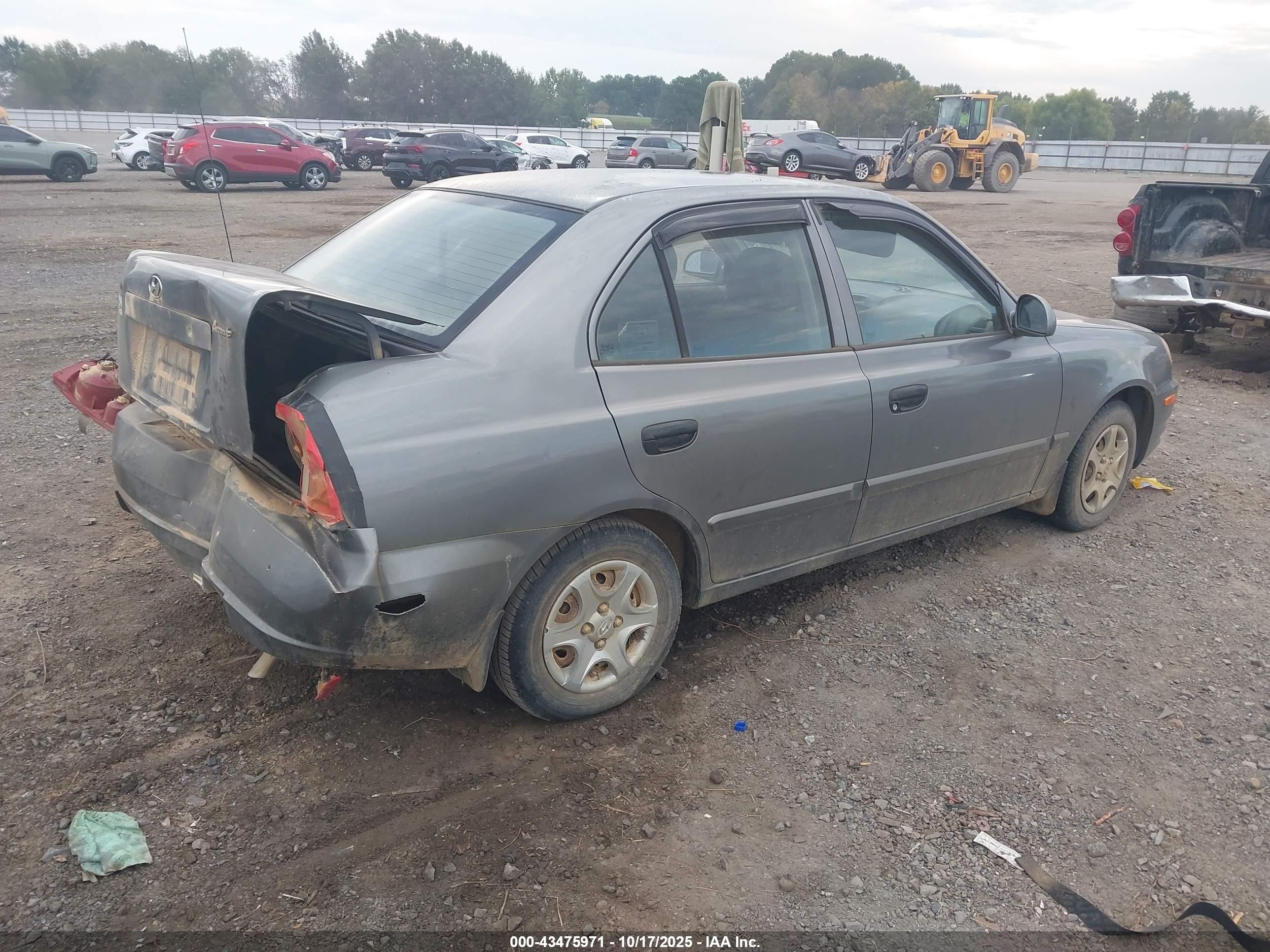 2004 Hyundai Accent Gl Серый vin: KMHCG45C84U516684