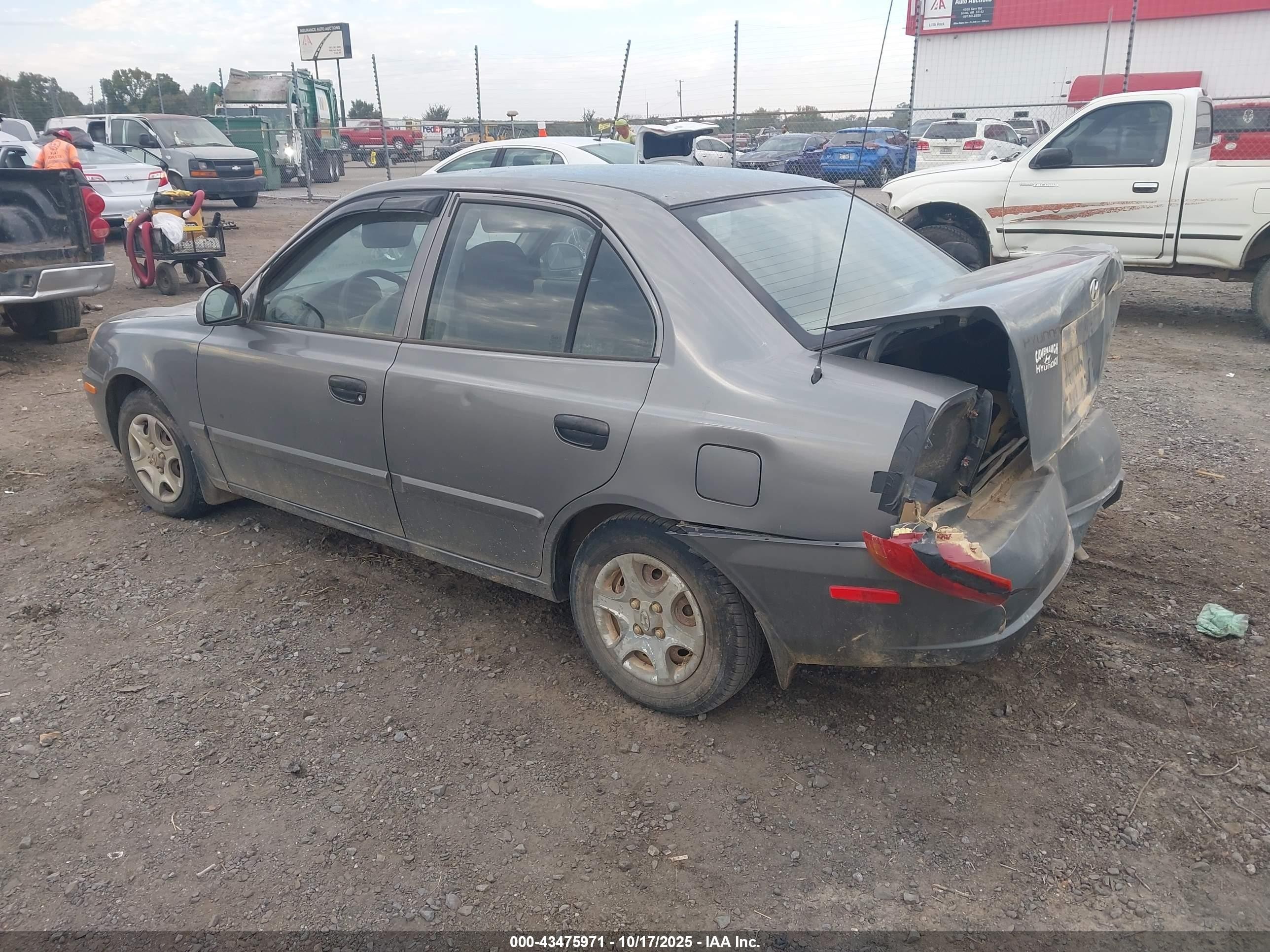 2004 Hyundai Accent Gl Серый vin: KMHCG45C84U516684