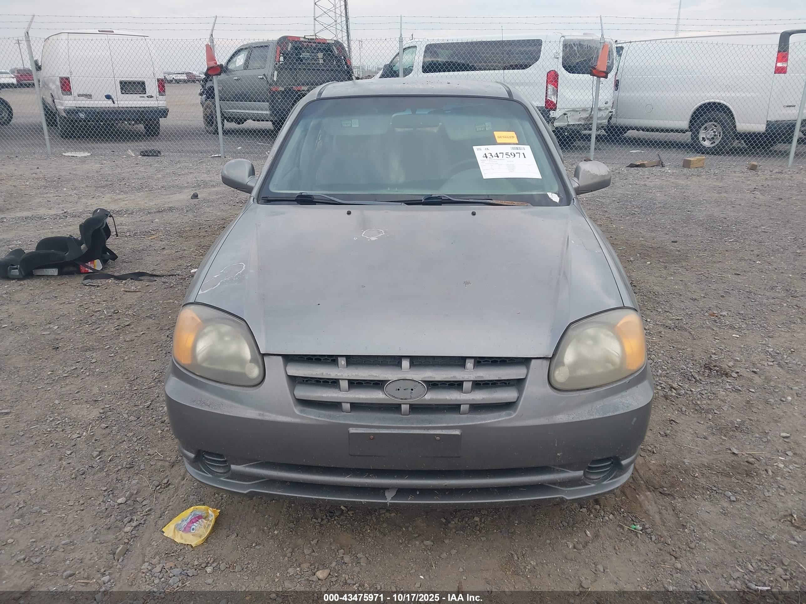 2004 Hyundai Accent Gl Серый vin: KMHCG45C84U516684