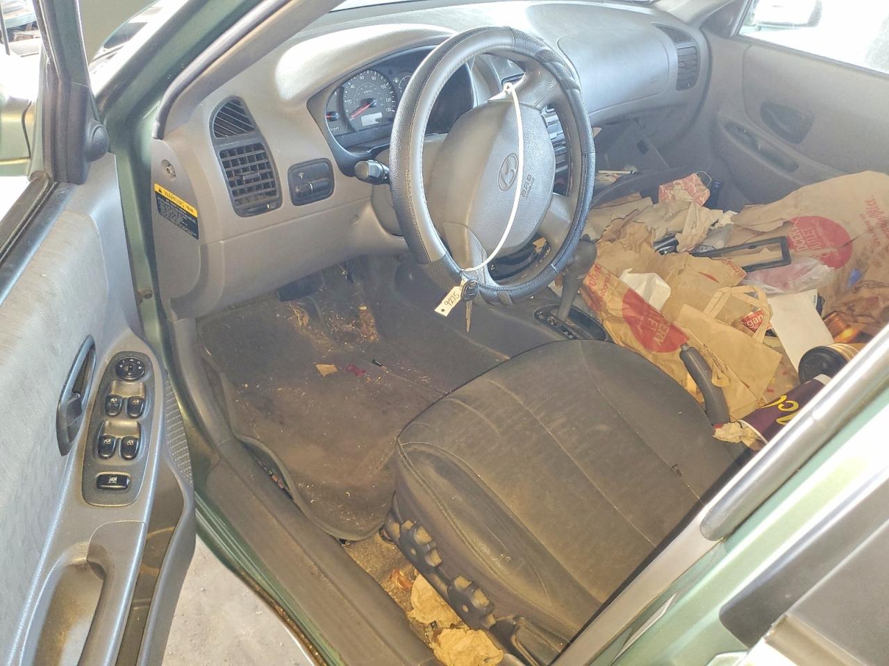 2005 Hyundai Accent Gl Green vin: KMHCG45C85U605365