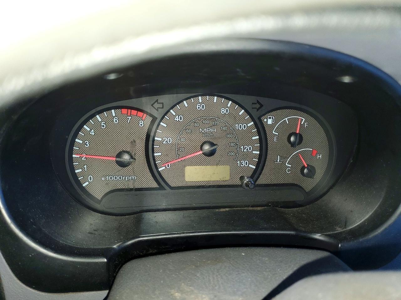 2005 Hyundai Accent Gl Green vin: KMHCG45C85U605365