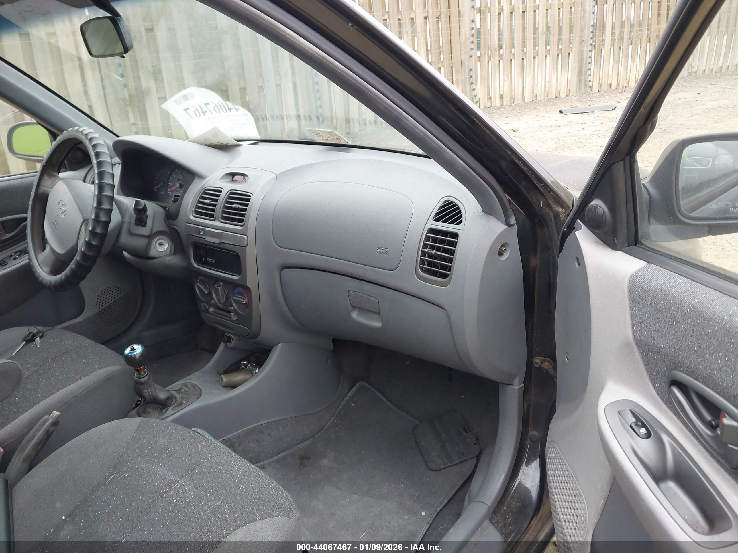 2001 Hyundai Accent Gl Black vin: KMHCG45C91U160483