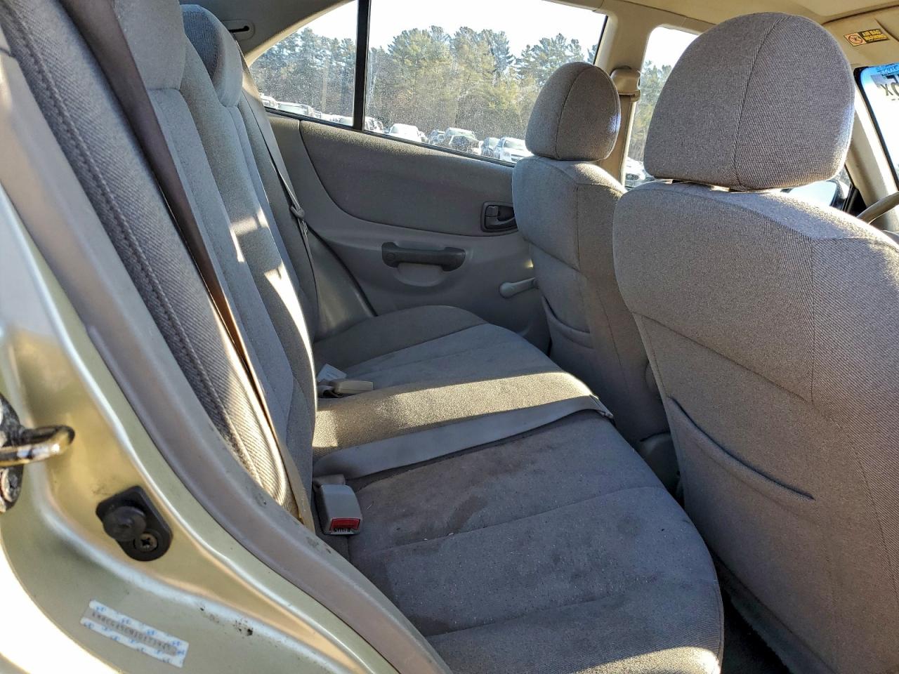 2001 Hyundai Accent Gl Beige vin: KMHCG45C91U173945