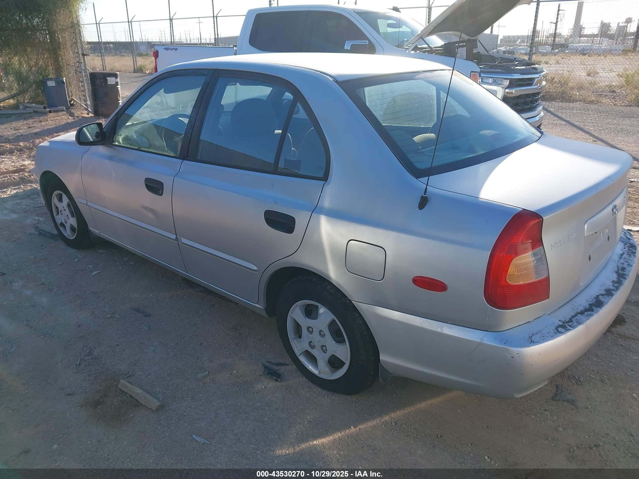 2001 Hyundai Accent Gl Серебряный vin: KMHCG45C91U199669