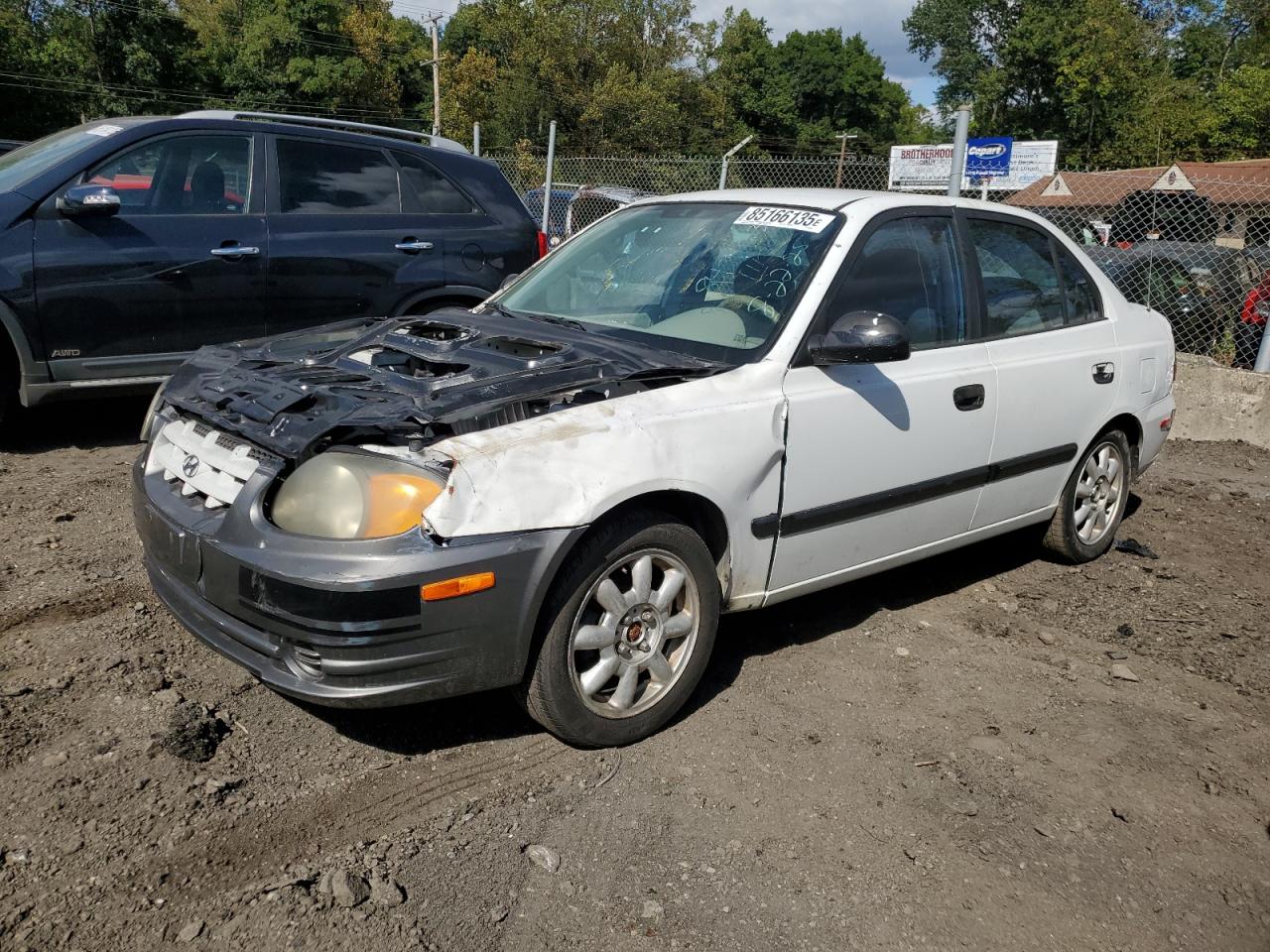 2004 Hyundai Accent Gl White vin: KMHCG45C94U500705