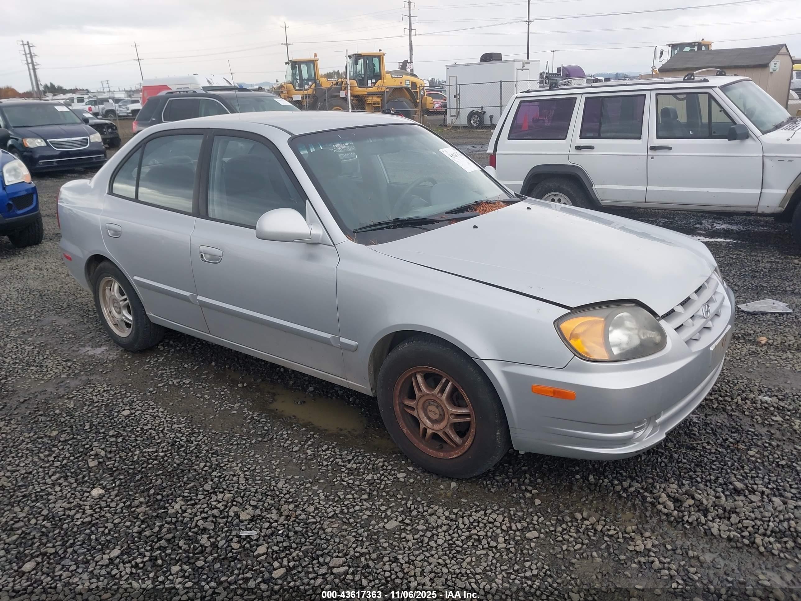 2004 Hyundai Accent Gl Silver vin: KMHCG45C94U509243
