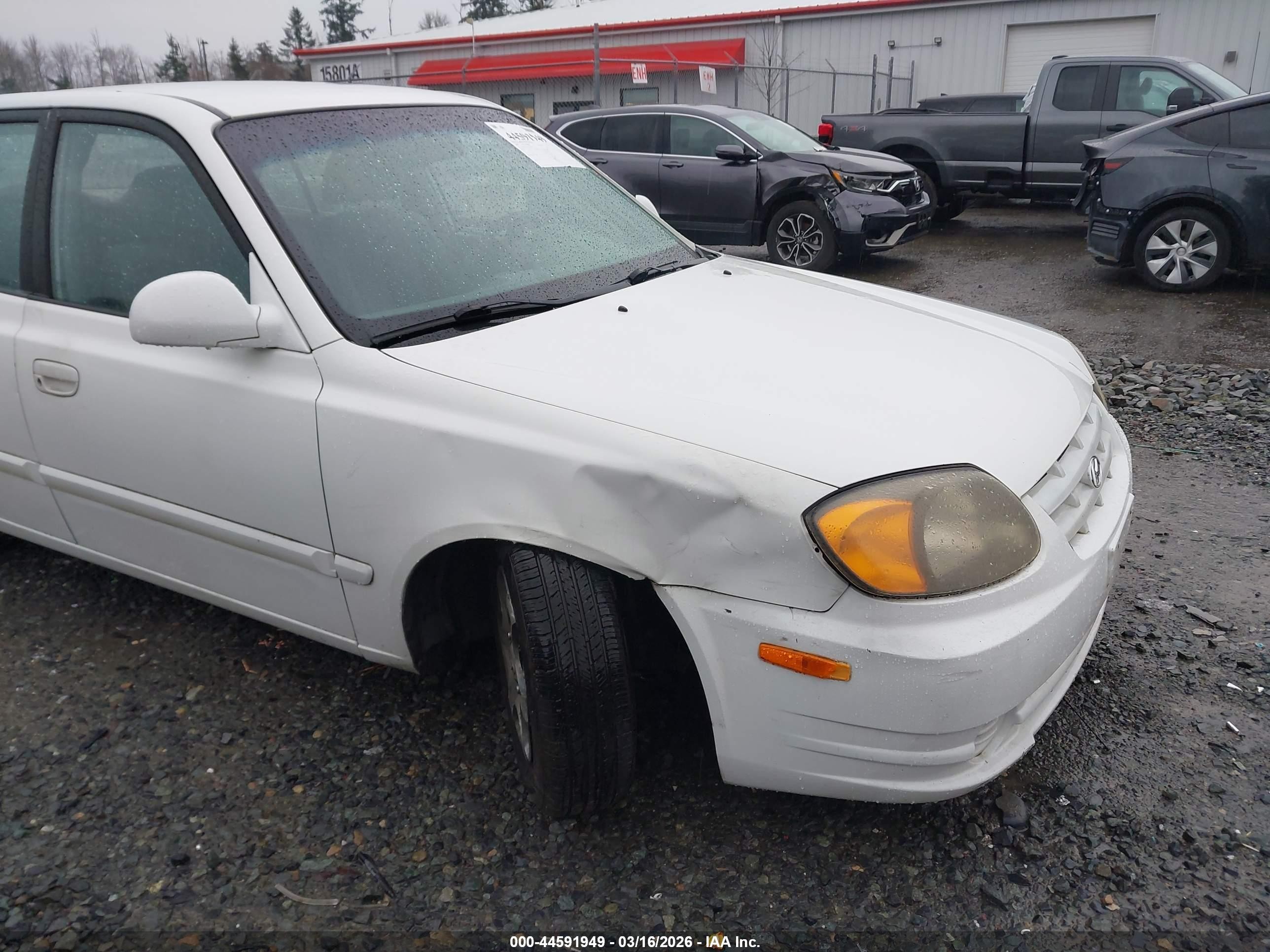 2004 Hyundai Accent Gl White vin: KMHCG45C94U546082