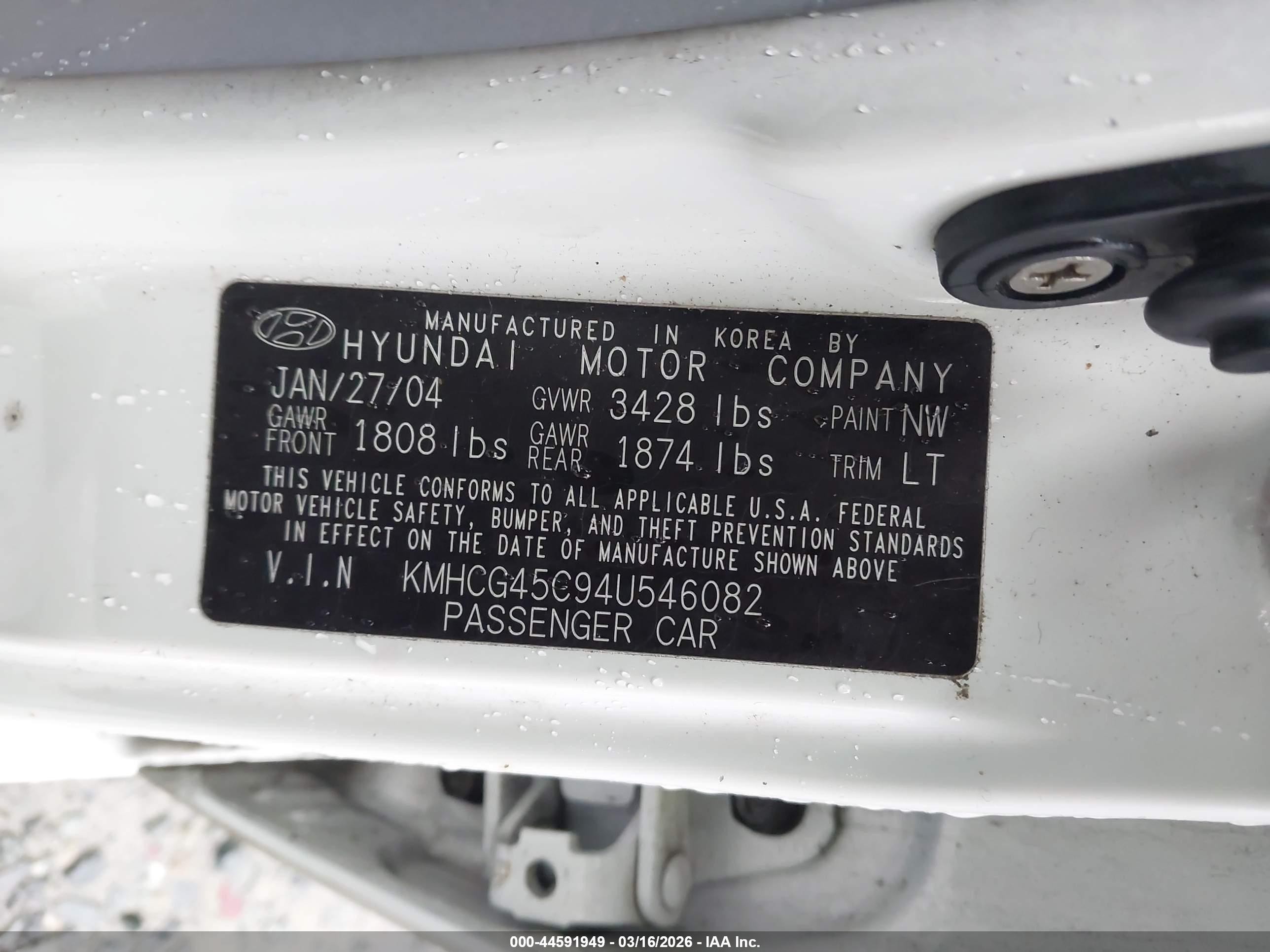 2004 Hyundai Accent Gl White vin: KMHCG45C94U546082