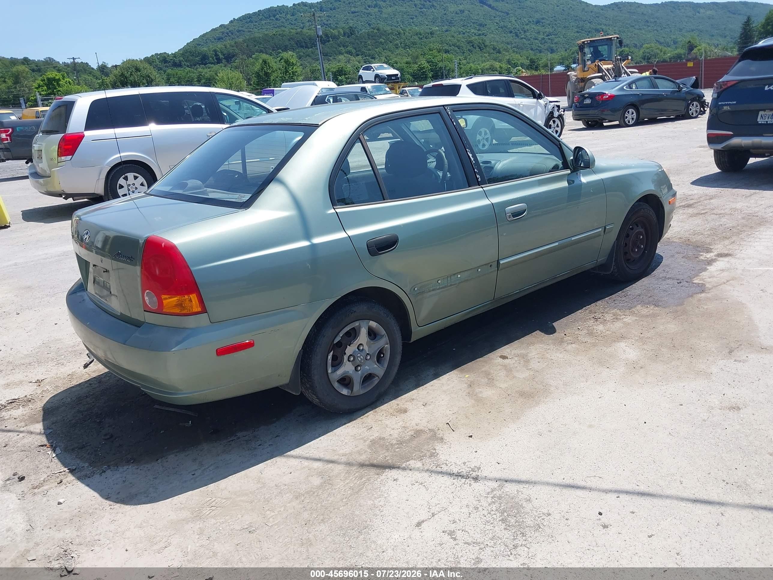 2005 Hyundai Accent Gls Green vin: KMHCG45C95U616147