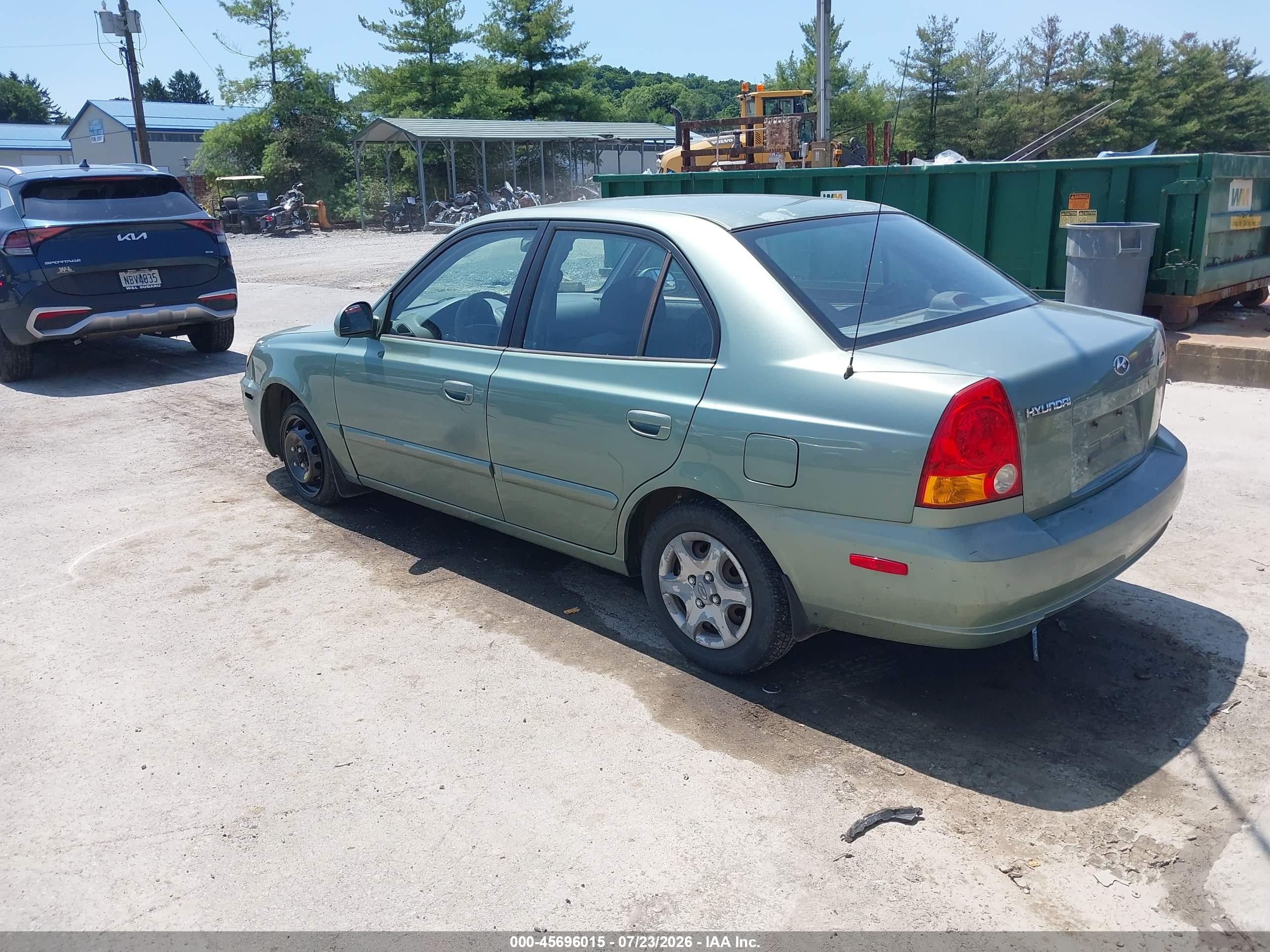 2005 Hyundai Accent Gls Green vin: KMHCG45C95U616147