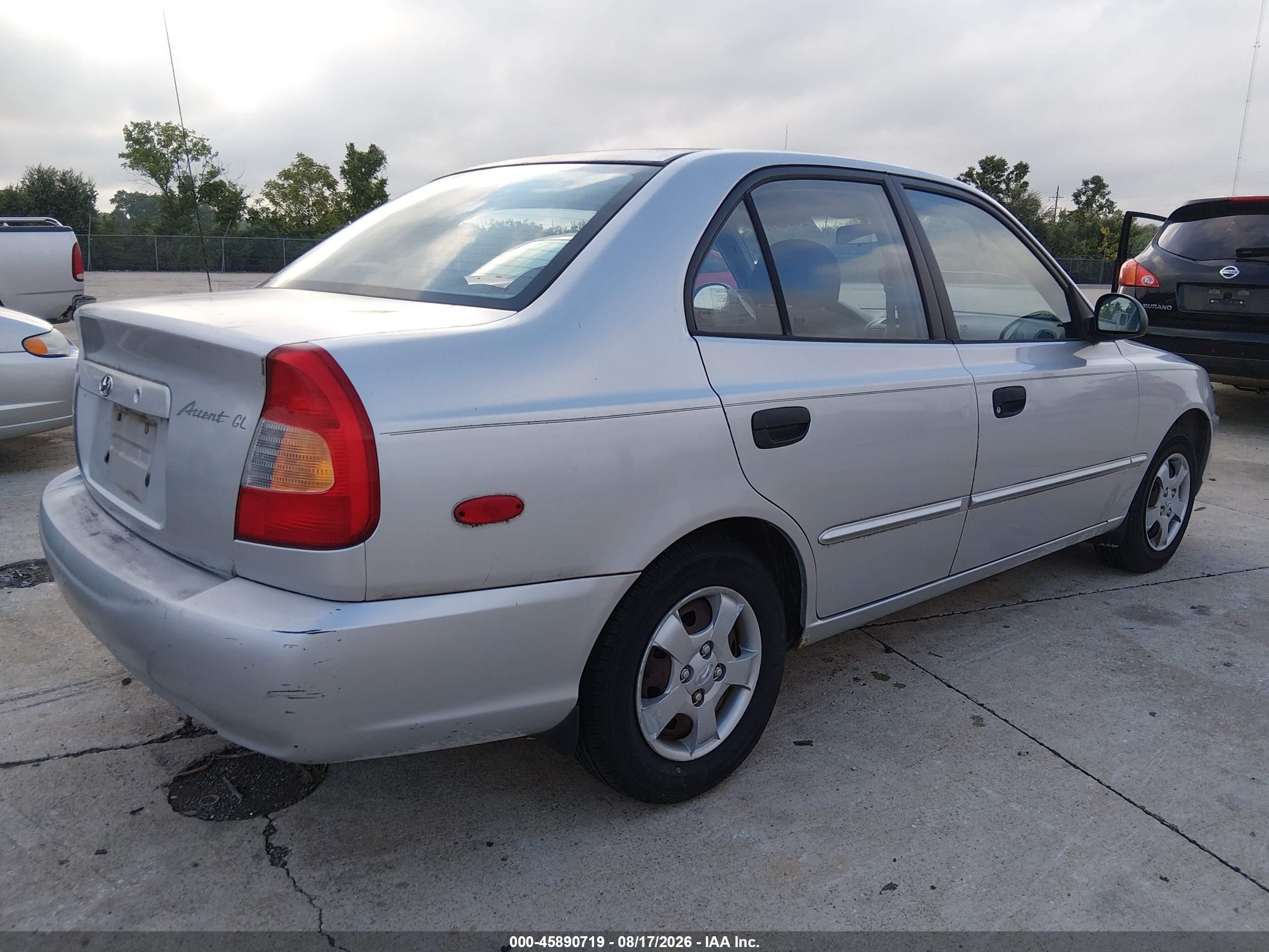 2002 Hyundai Accent Gl Beige vin: KMHCG45CX2U377168