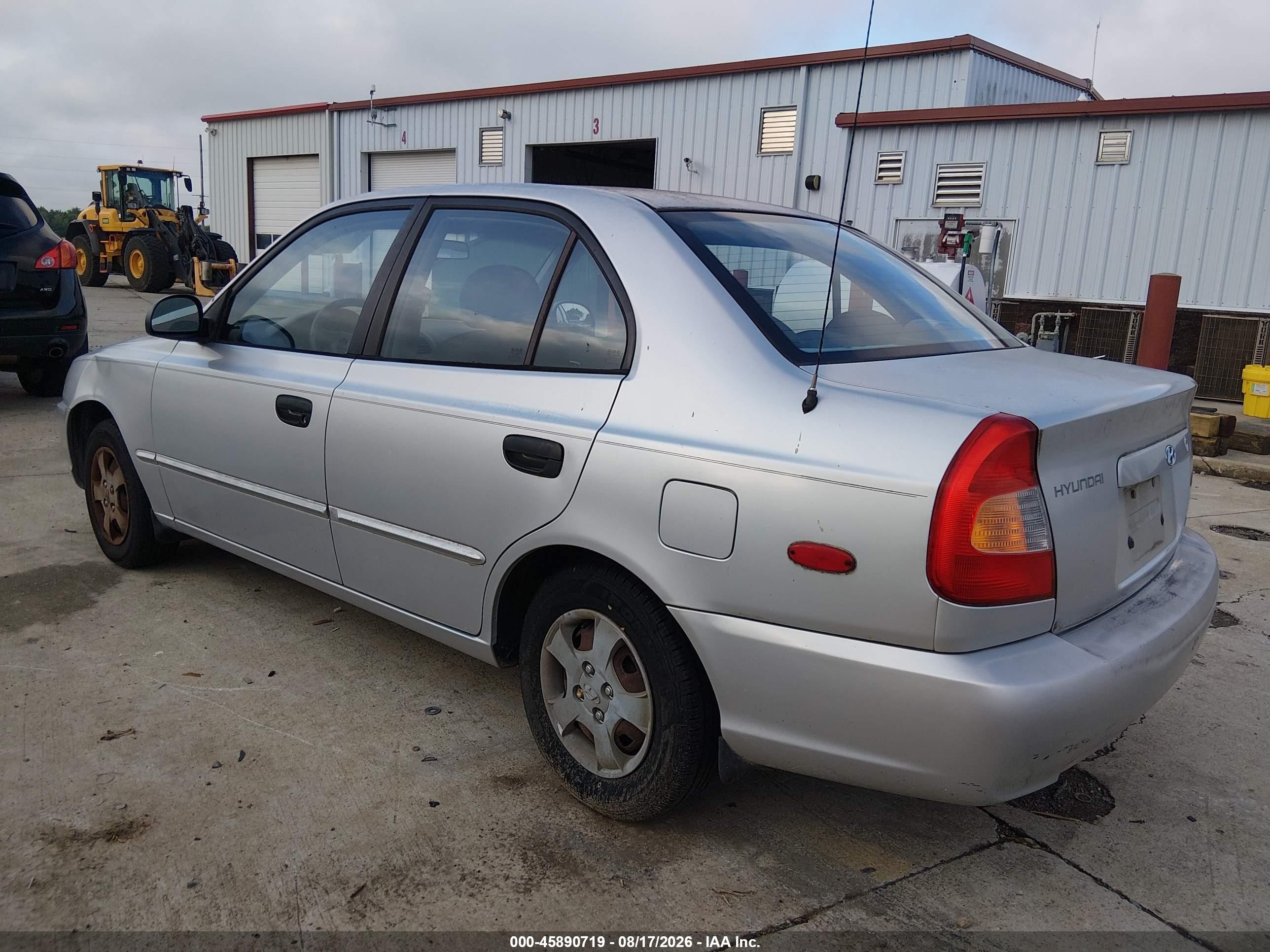 2002 Hyundai Accent Gl Beige vin: KMHCG45CX2U377168