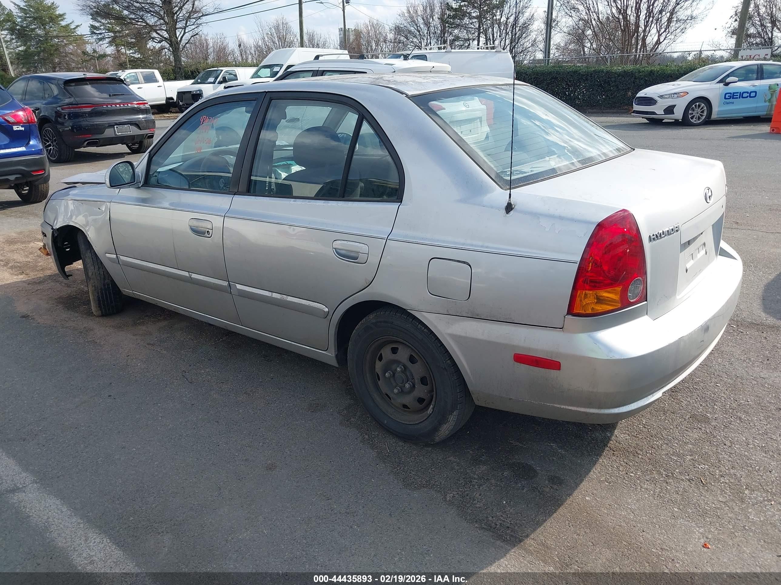 2004 Hyundai Accent Gl Silver vin: KMHCG45CX4U499189