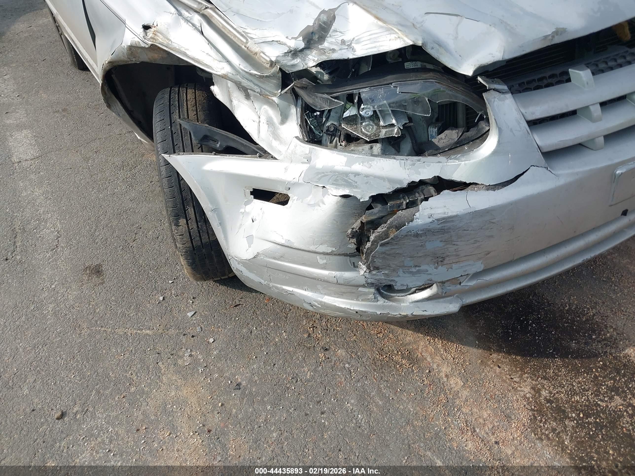 2004 Hyundai Accent Gl Silver vin: KMHCG45CX4U499189