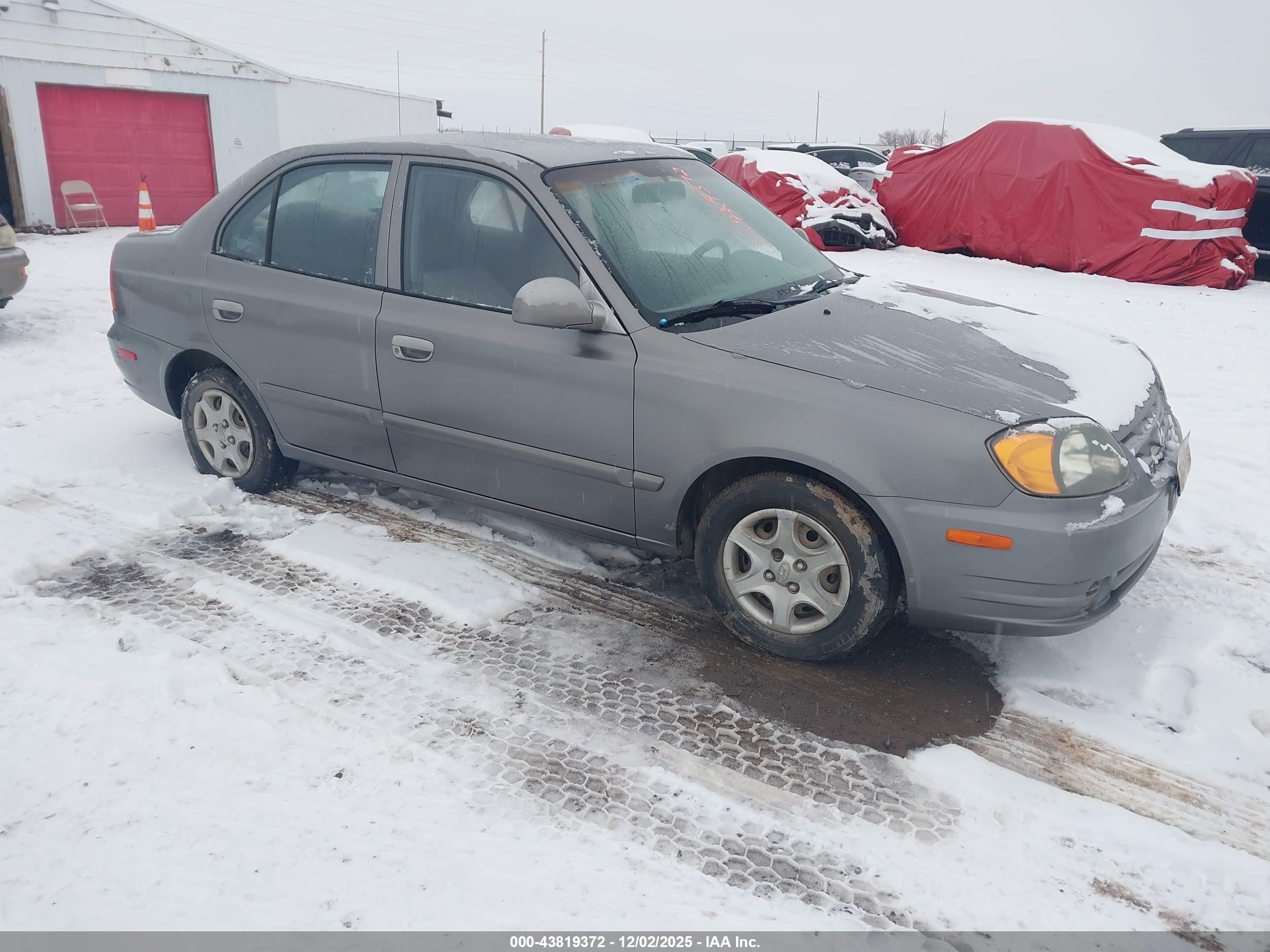 2004 Hyundai Accent Gl Gray vin: KMHCG45CX4U507758