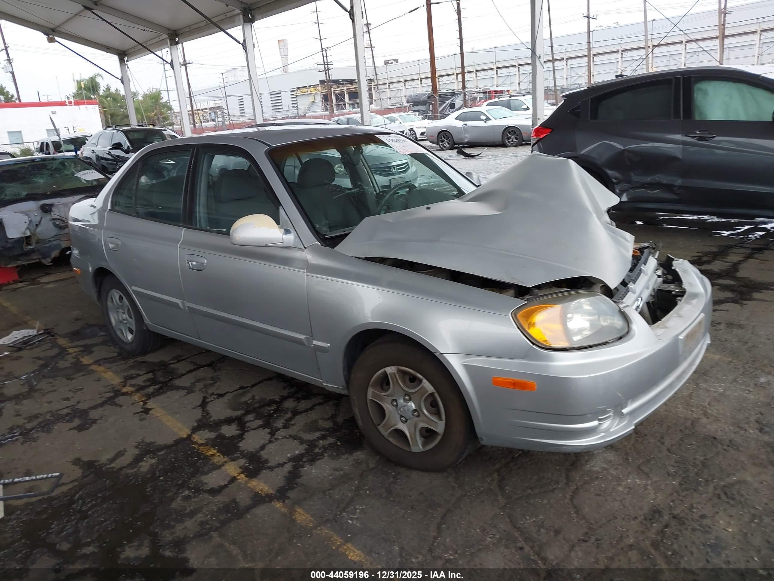 2004 Hyundai Accent Gl Silver vin: KMHCG45CX4U534507