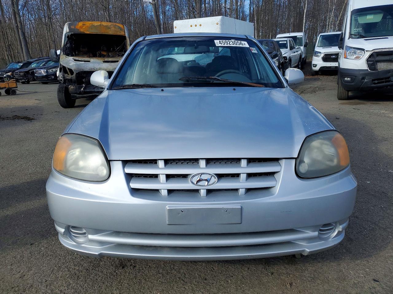 2005 Hyundai Accent Gls Silver vin: KMHCG45CX5U598645