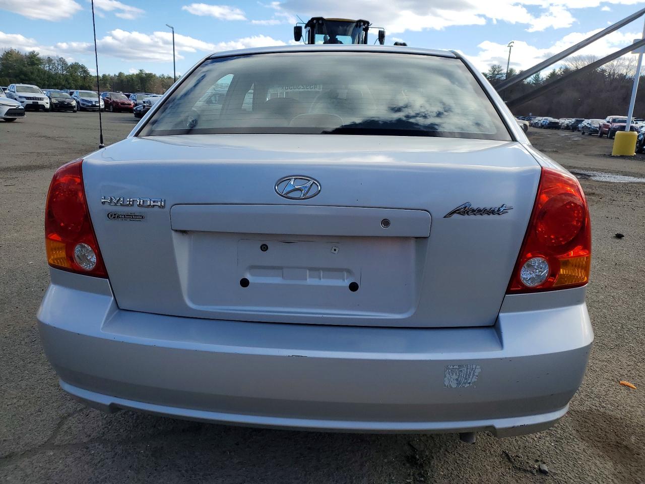 2005 Hyundai Accent Gls Silver vin: KMHCG45CX5U598645