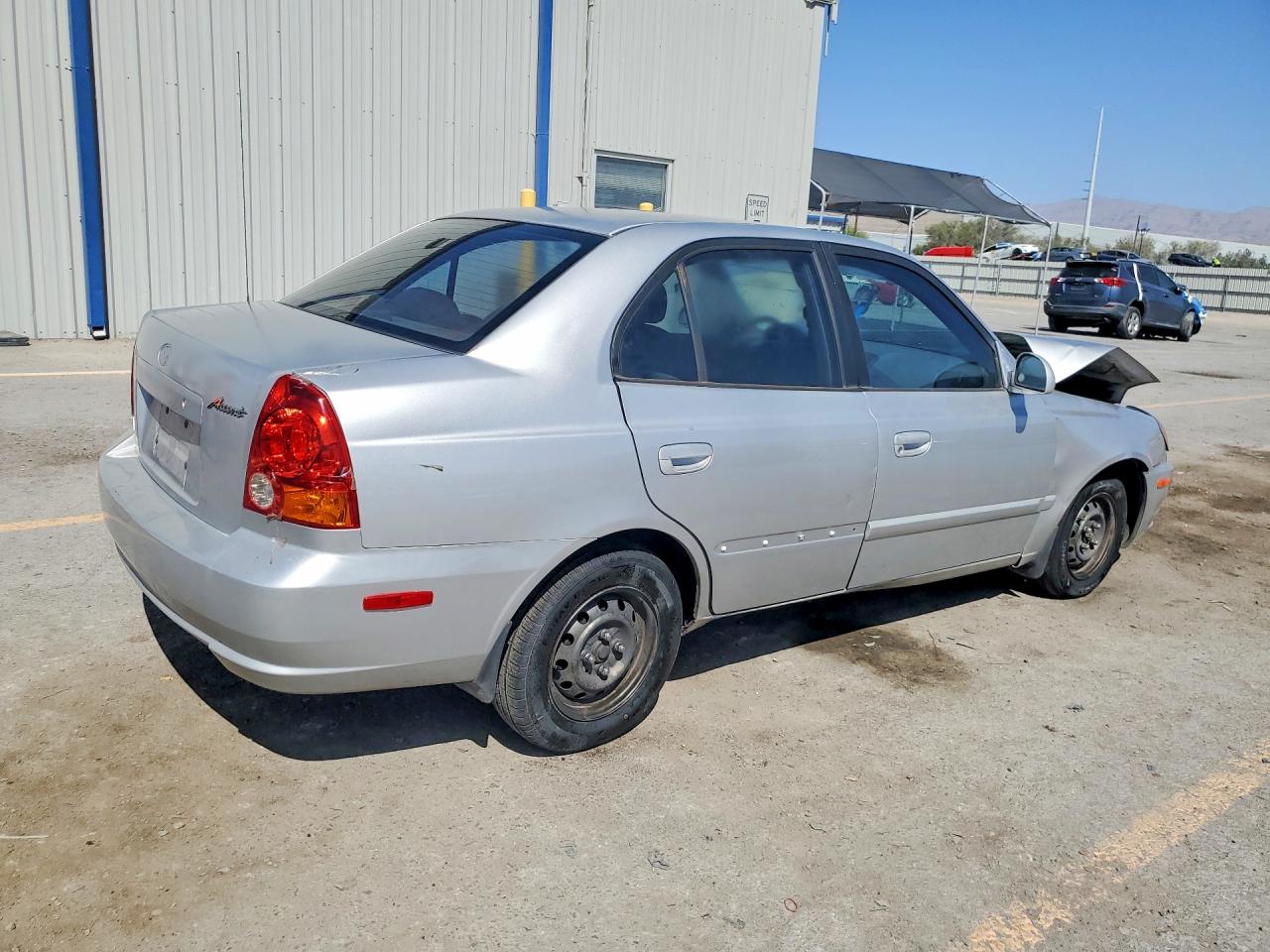 2005 Hyundai Accent Gl Silver vin: KMHCG45CX5U625326