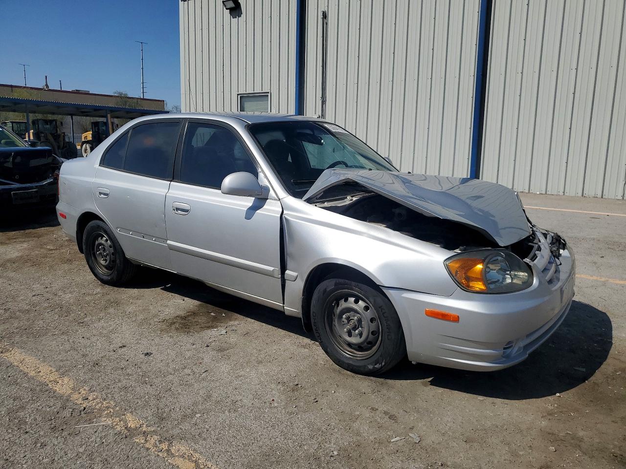 2005 Hyundai Accent Gl Silver vin: KMHCG45CX5U625326