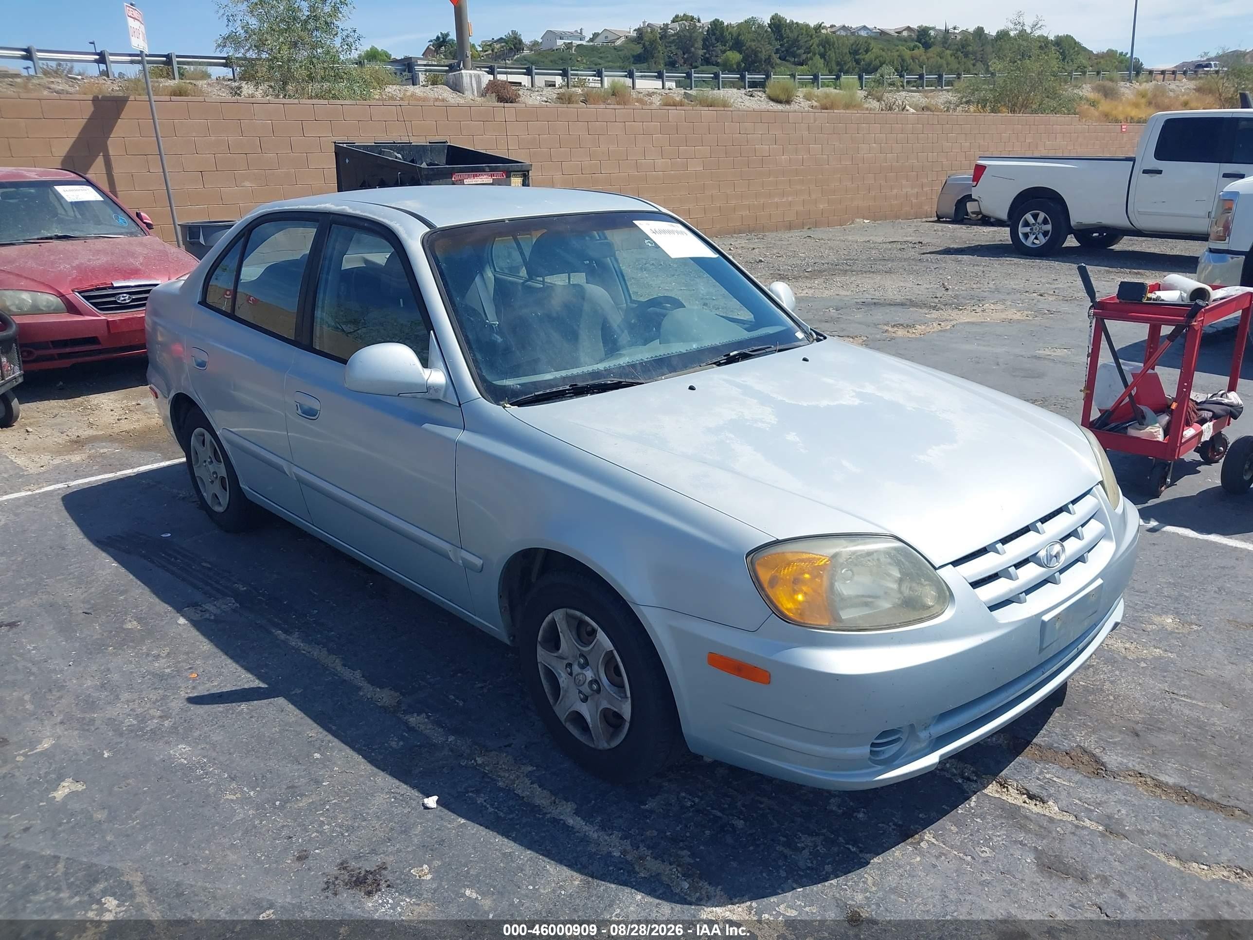 KMHCG45CX5U635886