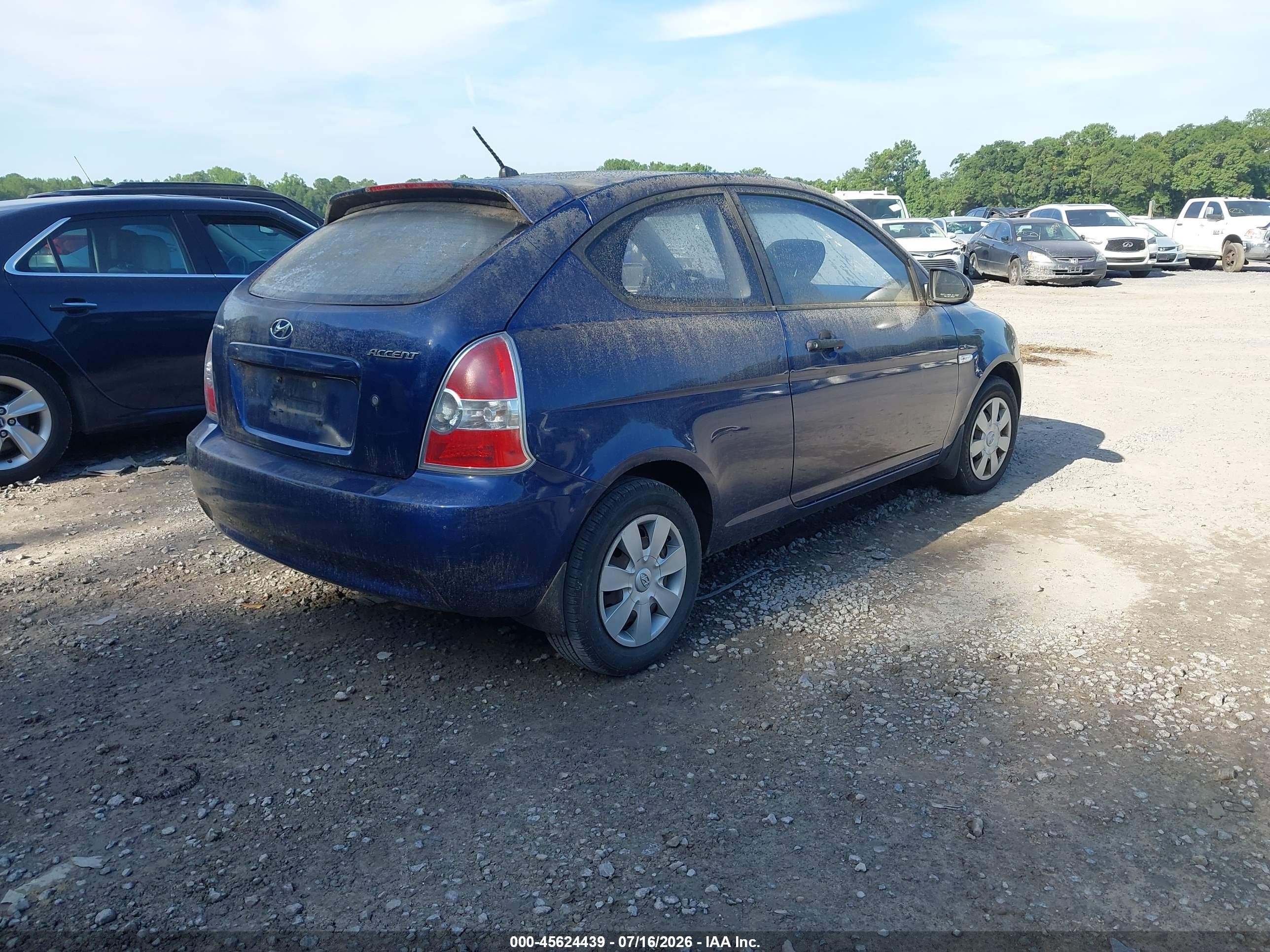 2007 Hyundai Accent Gs Blue vin: KMHCM36C07U023717