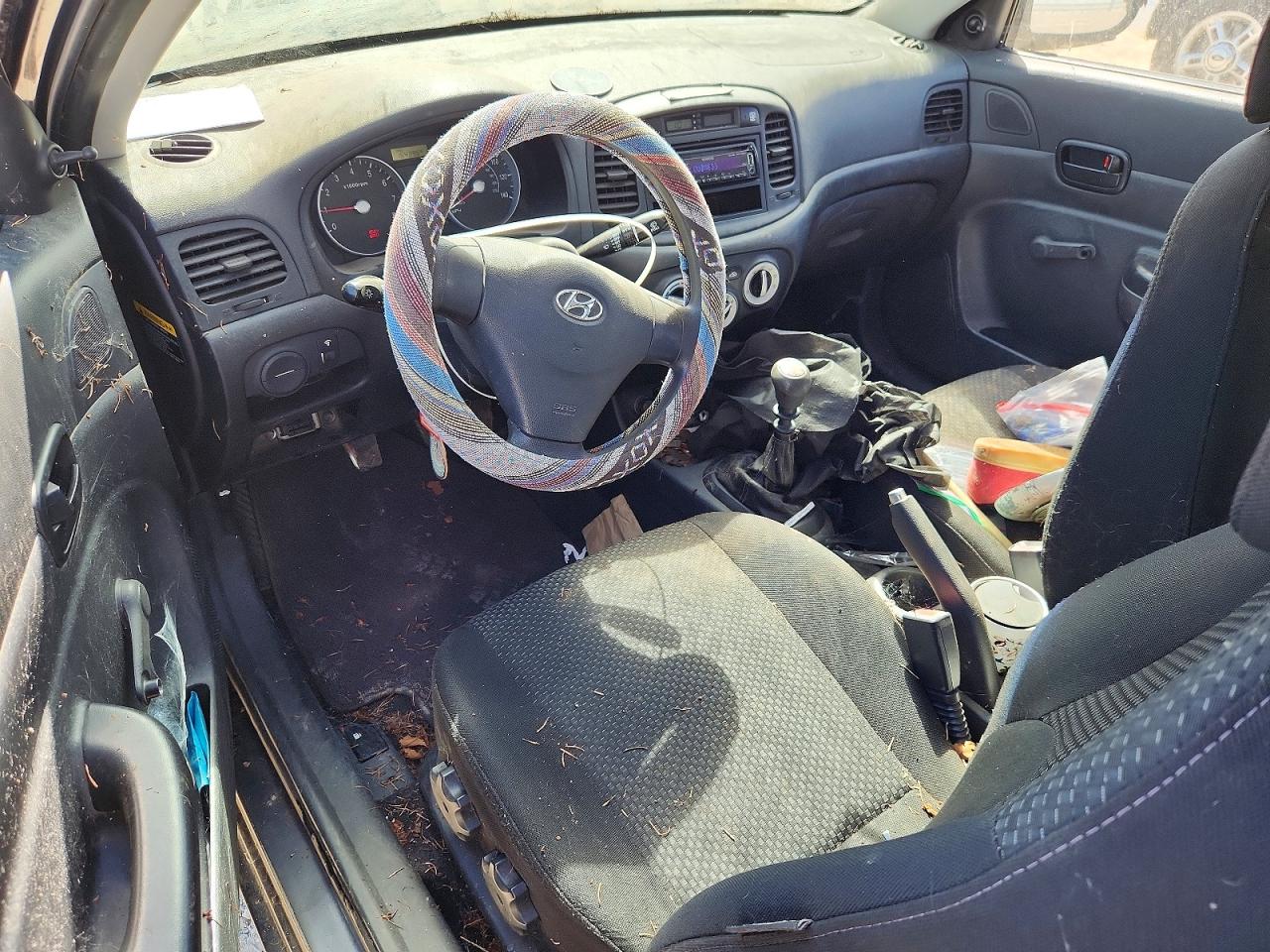 2007 Hyundai Accent Gs Gray vin: KMHCM36C07U037519