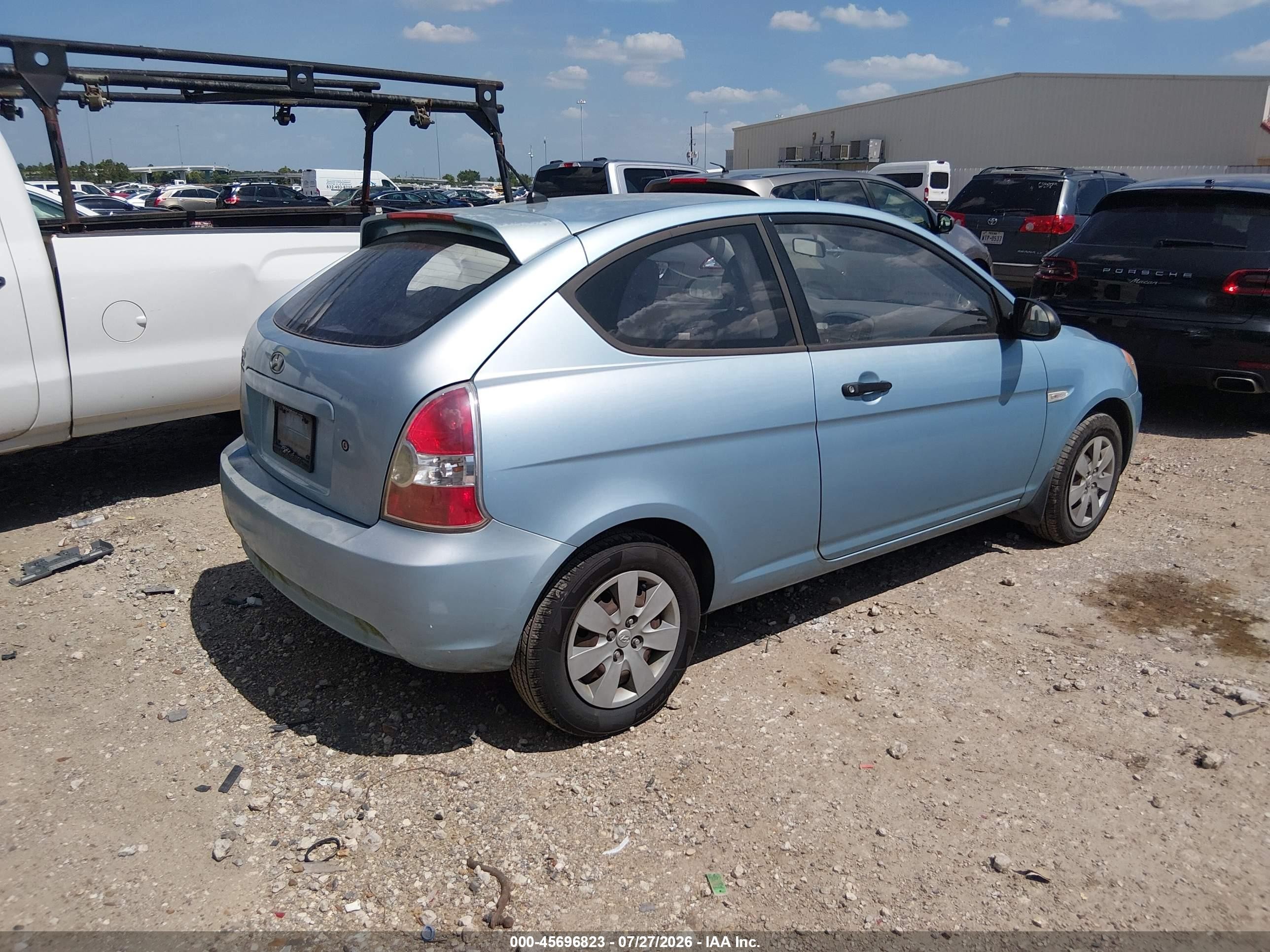 2008 Hyundai Accent Gs Blue vin: KMHCM36C08U073387