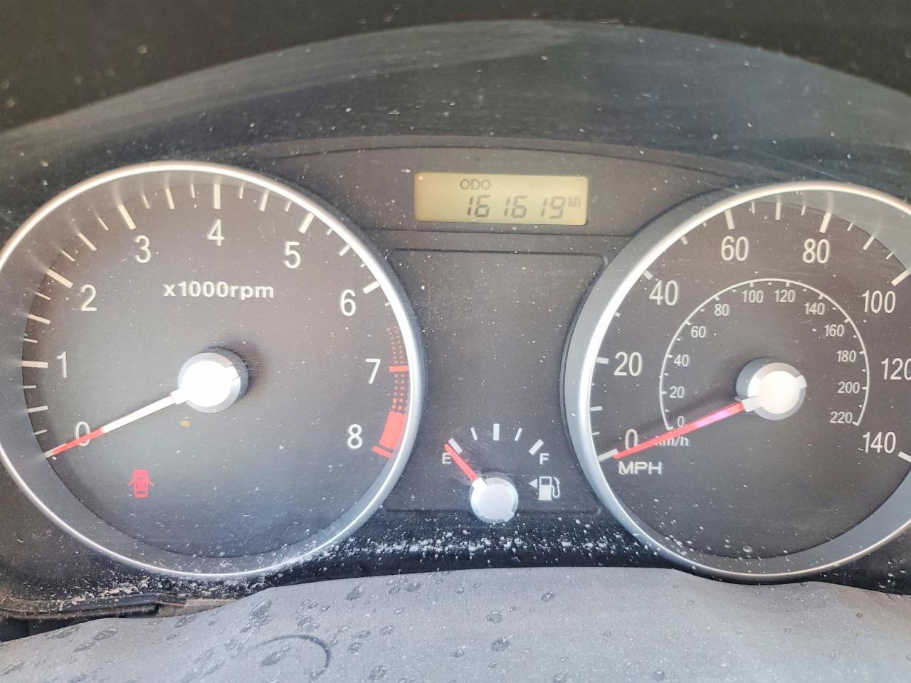 2008 Hyundai Accent Gs White vin: KMHCM36C08U073891