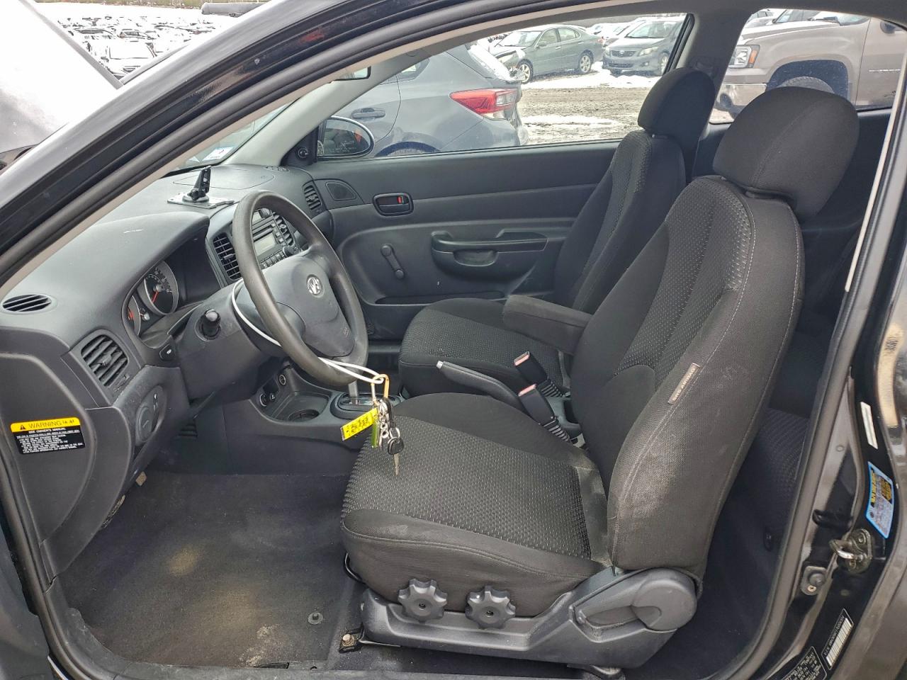 2007 Hyundai Accent Gs Black vin: KMHCM36C17U004304