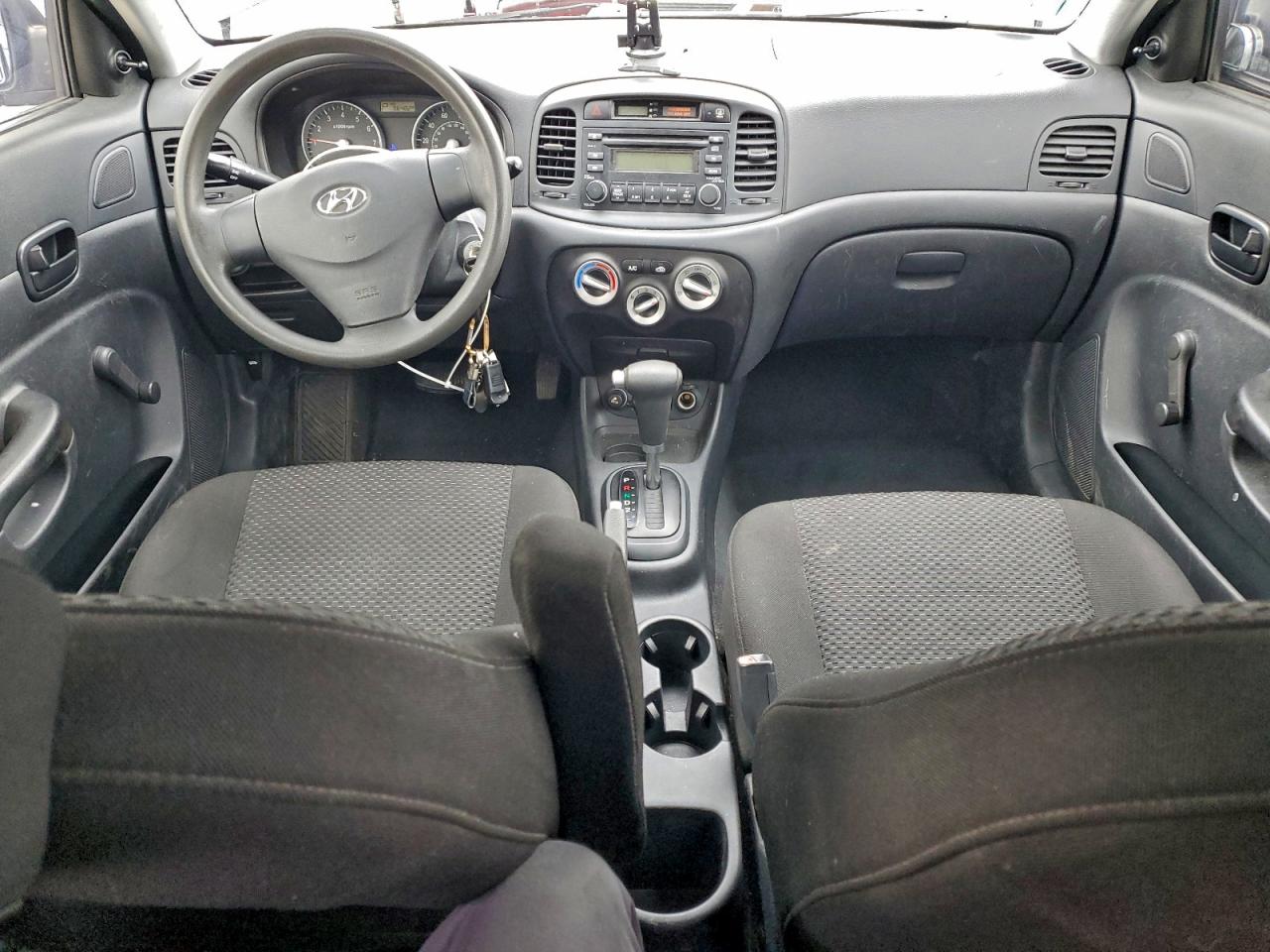 2007 Hyundai Accent Gs Black vin: KMHCM36C17U004304