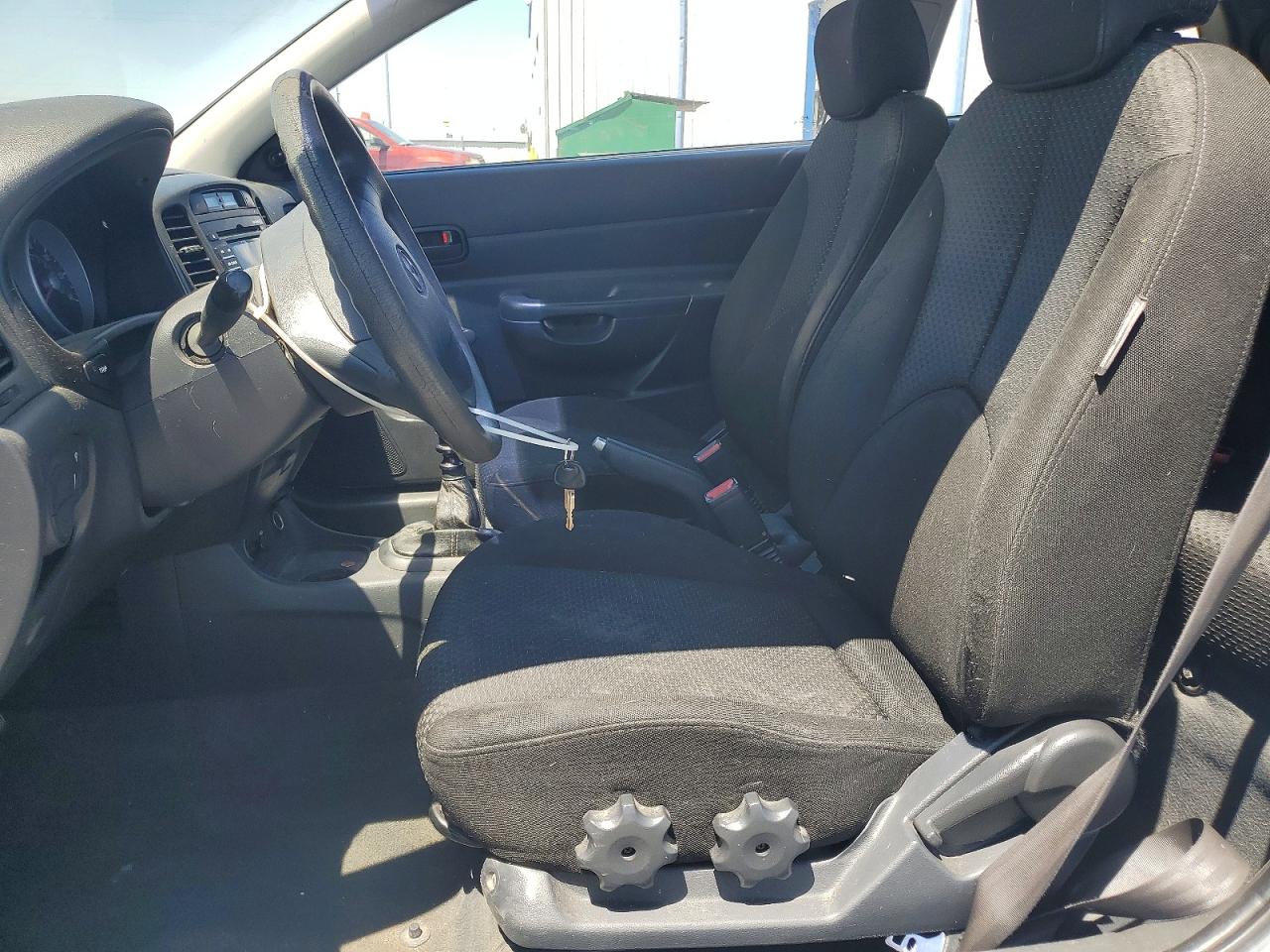 2008 Hyundai Accent Gs Silver vin: KMHCM36C18U095124