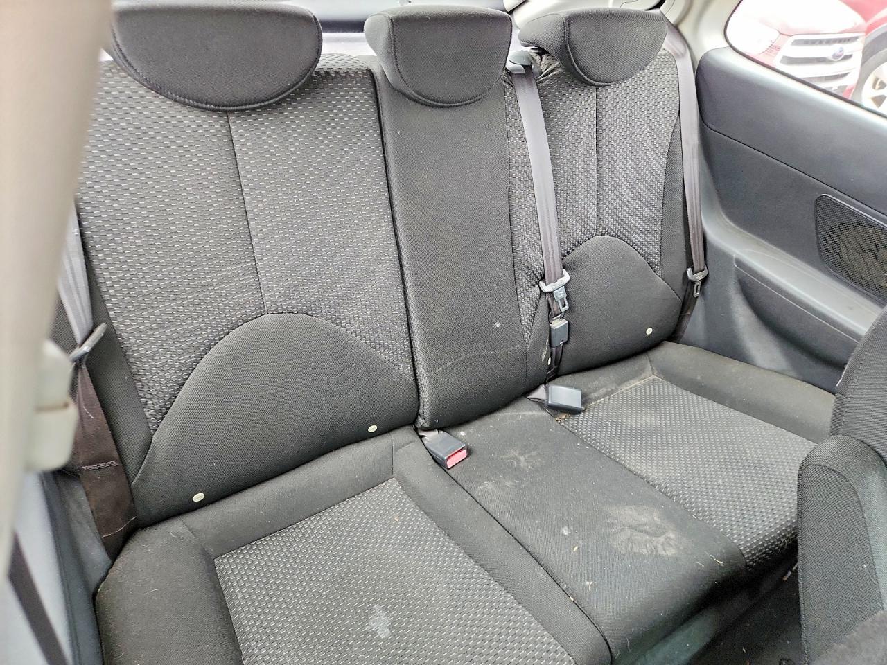 2007 Hyundai Accent Gs Silver vin: KMHCM36C27U040230