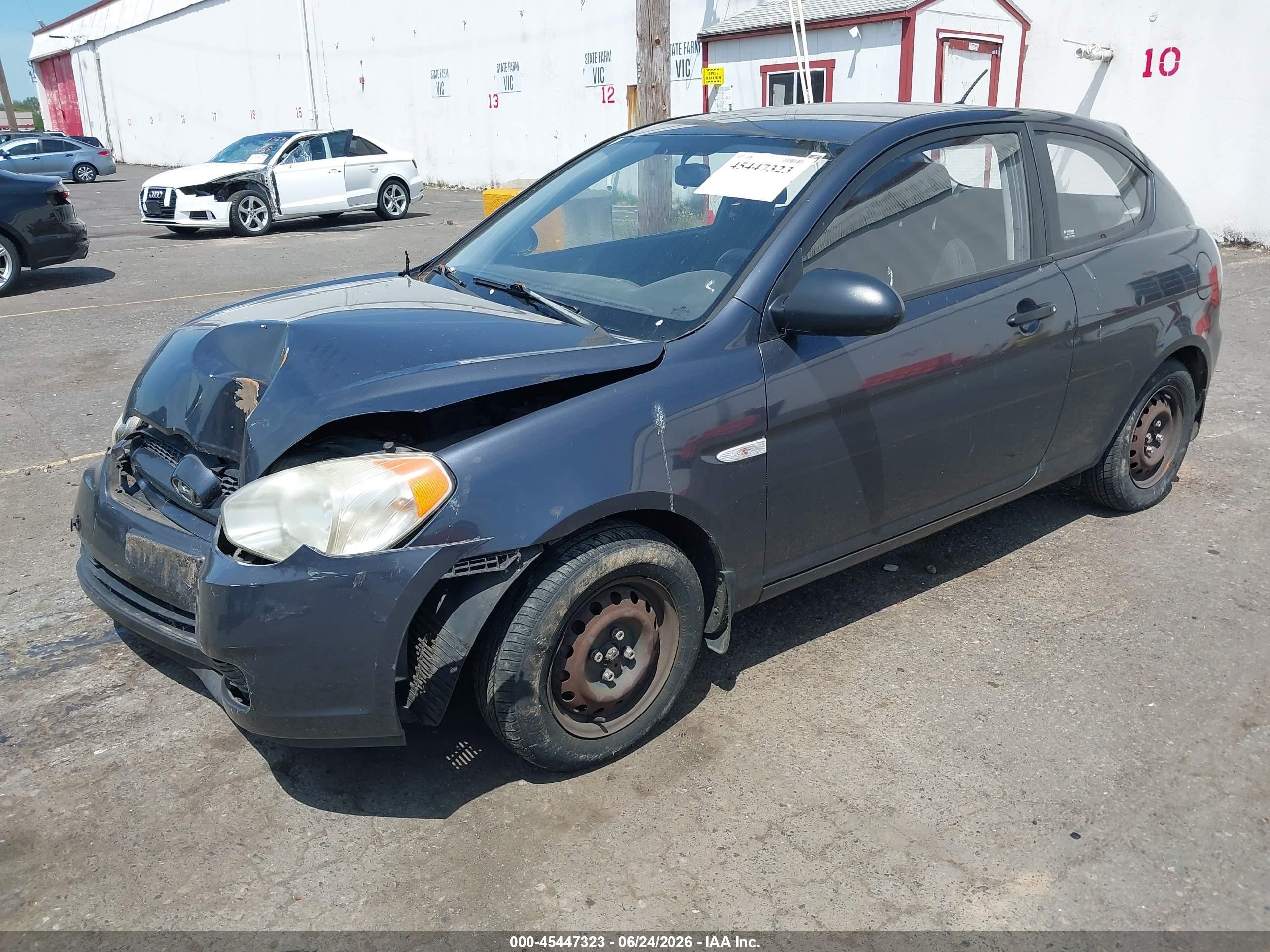 2007 Hyundai Accent Gs Gray vin: KMHCM36C27U049560