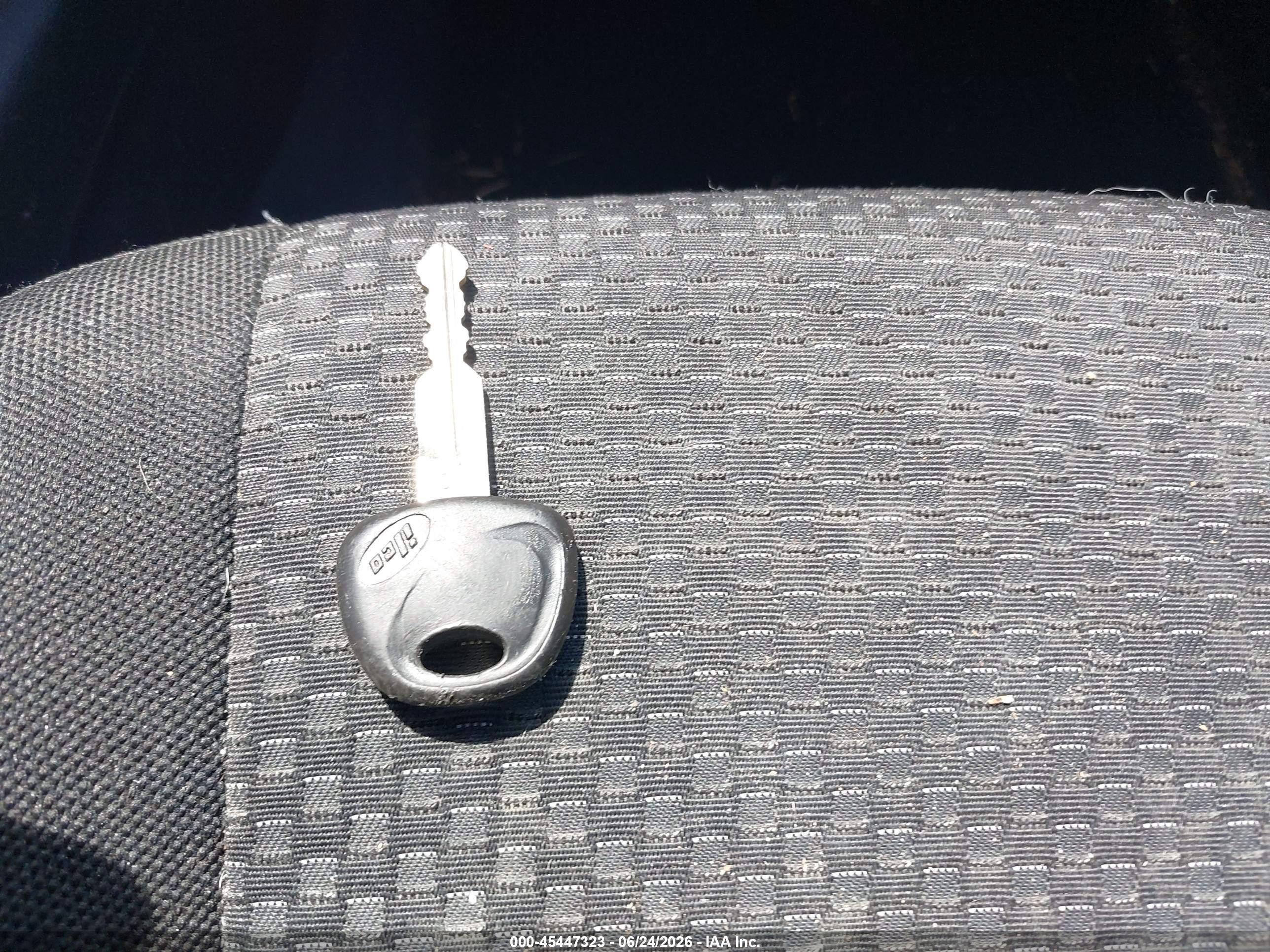 2007 Hyundai Accent Gs Gray vin: KMHCM36C27U049560