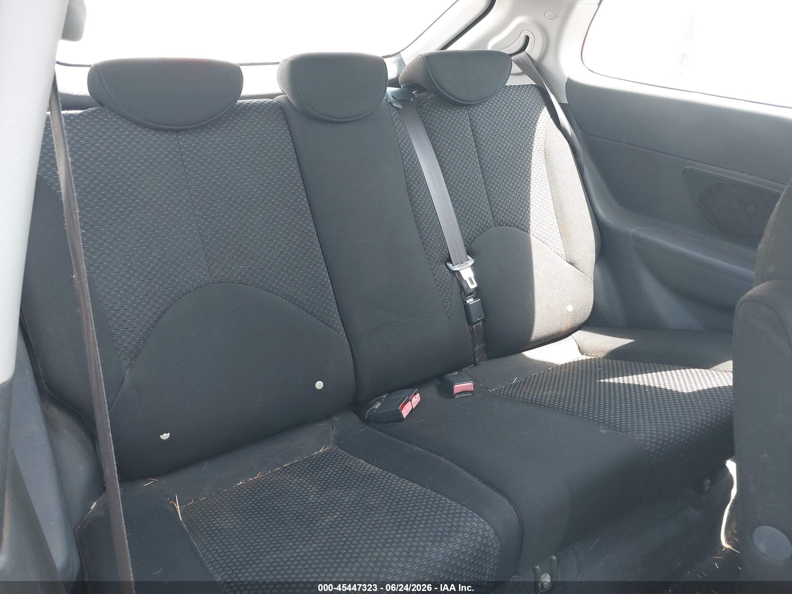 2007 Hyundai Accent Gs Gray vin: KMHCM36C27U049560