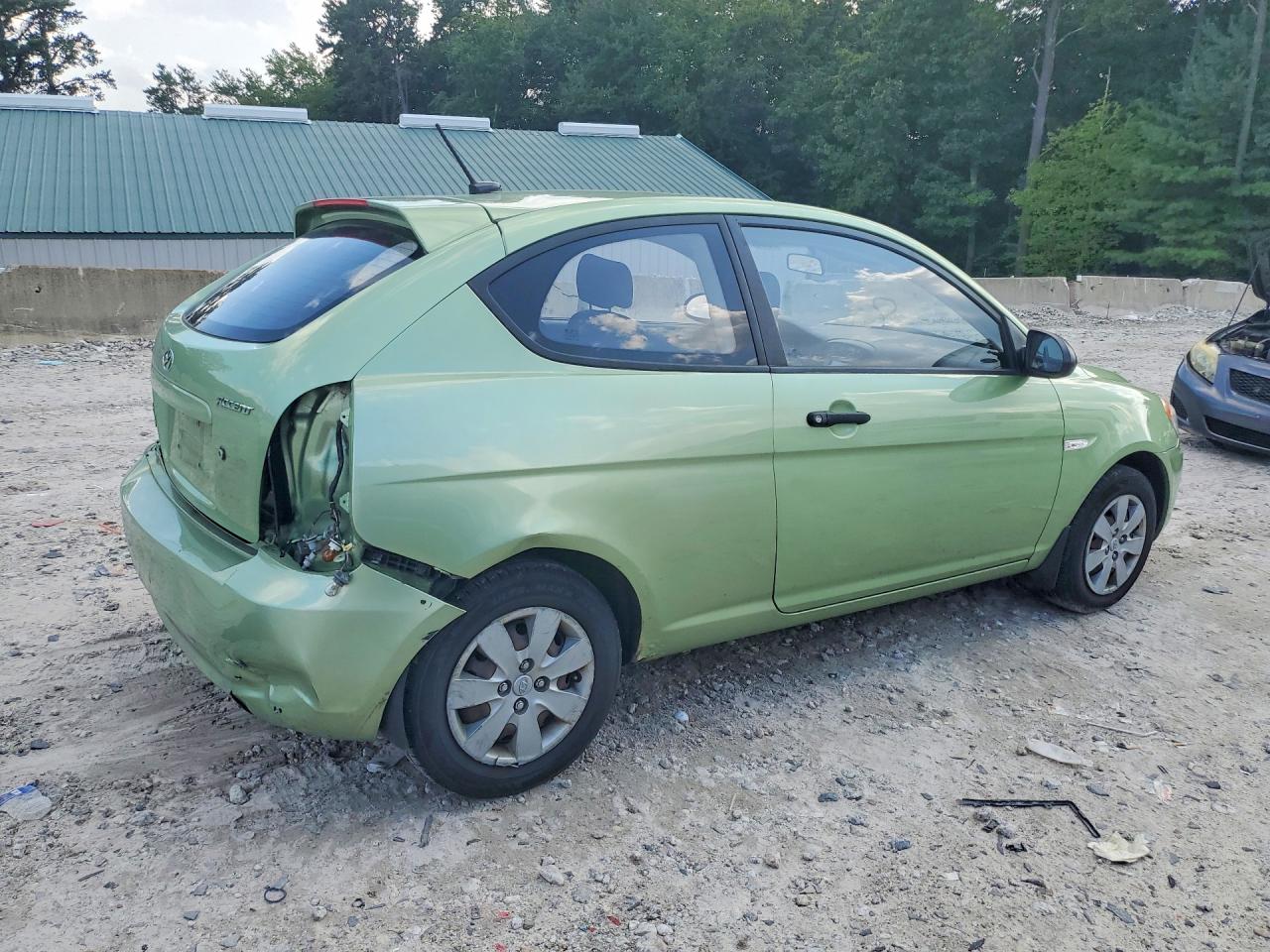 2008 Hyundai Accent Gs Green vin: KMHCM36C28U099179