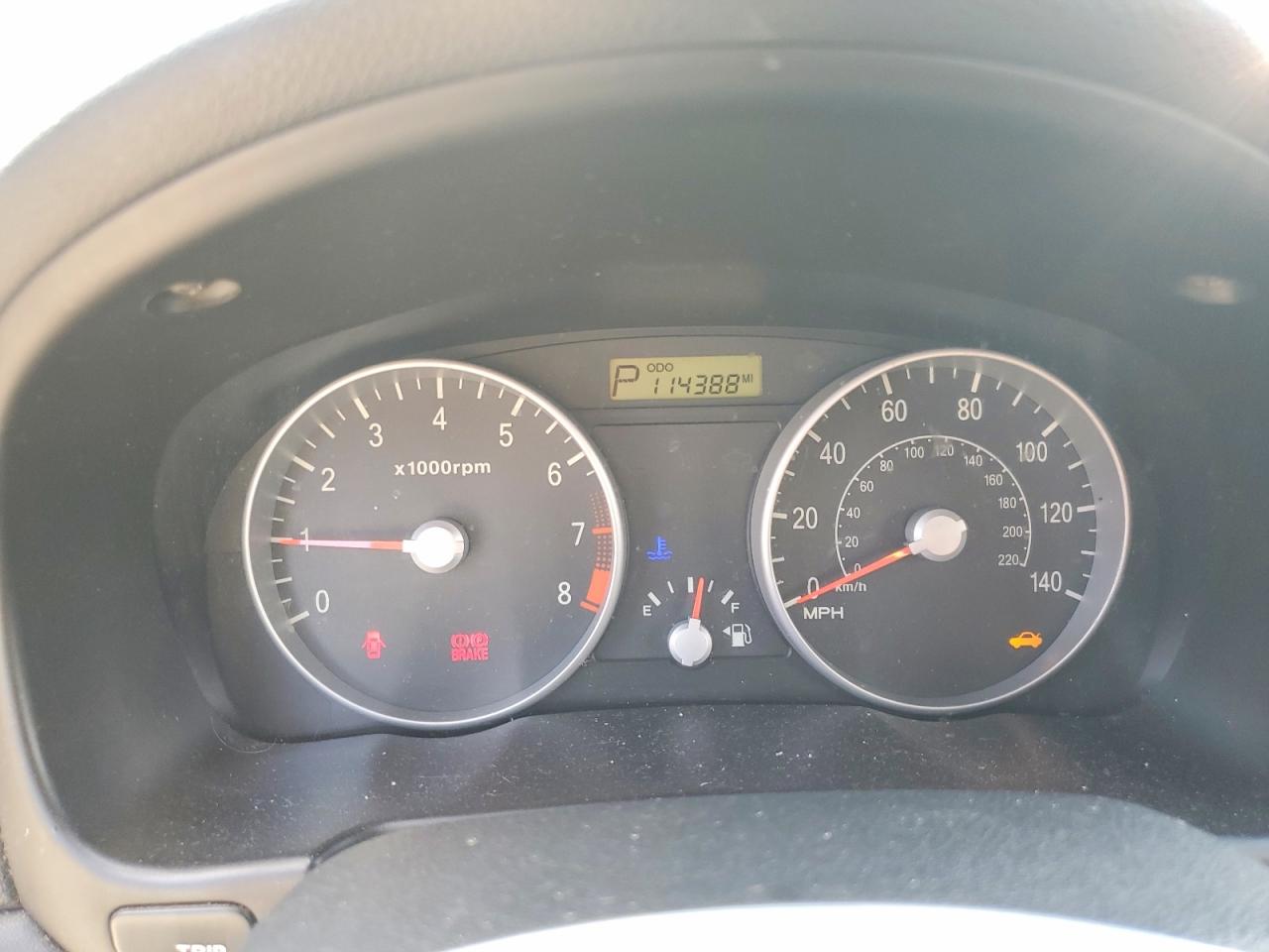 2008 Hyundai Accent Gs Green vin: KMHCM36C28U099179