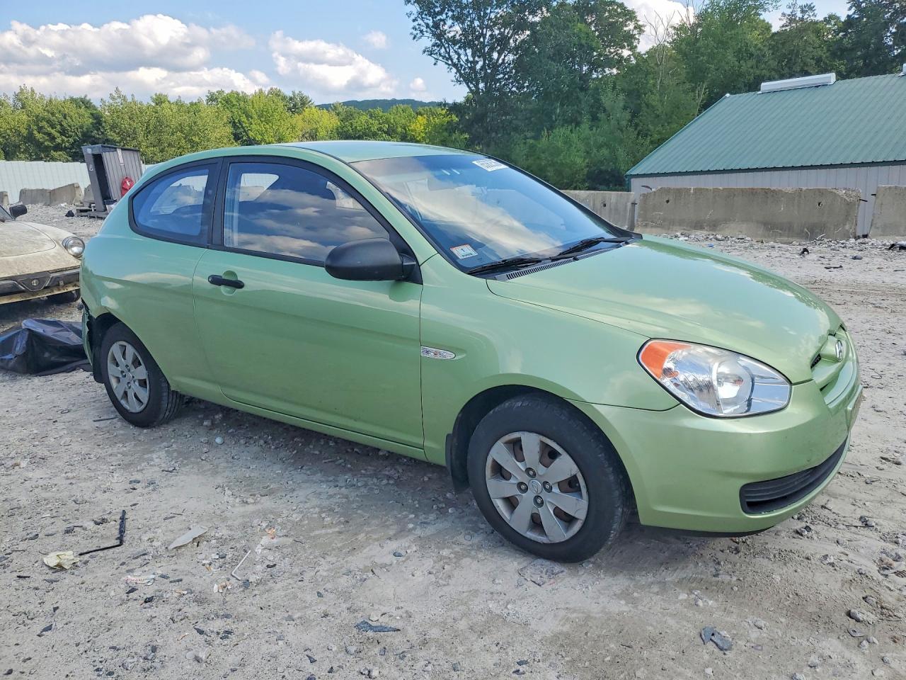 2008 Hyundai Accent Gs Green vin: KMHCM36C28U099179