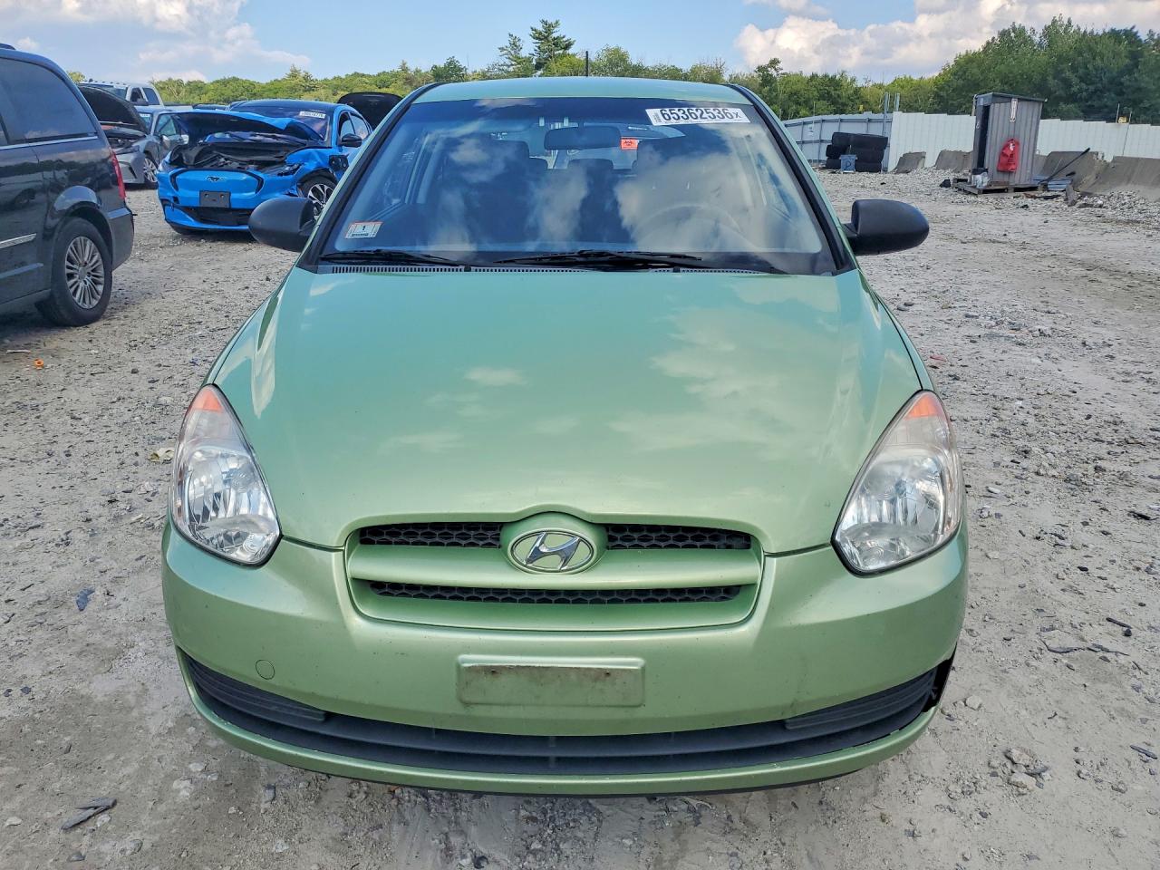 2008 Hyundai Accent Gs Green vin: KMHCM36C28U099179