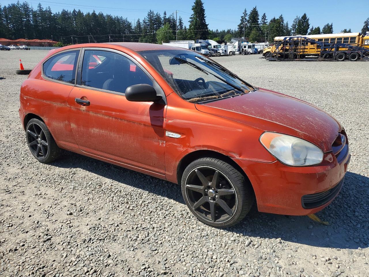 2009 Hyundai Accent Gs Оранжевый vin: KMHCM36C29U117889
