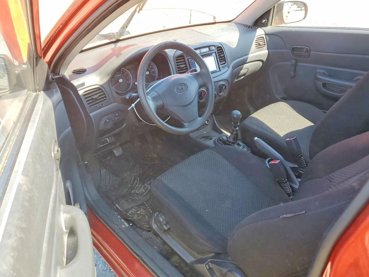 2009 Hyundai Accent Gs Оранжевый vin: KMHCM36C29U117889