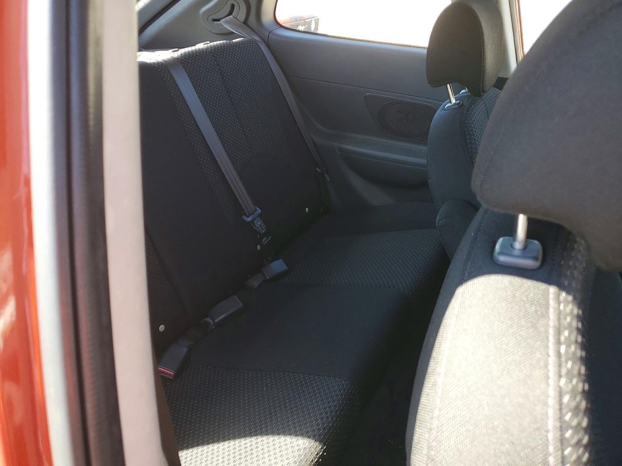2009 Hyundai Accent Gs Оранжевый vin: KMHCM36C29U117889