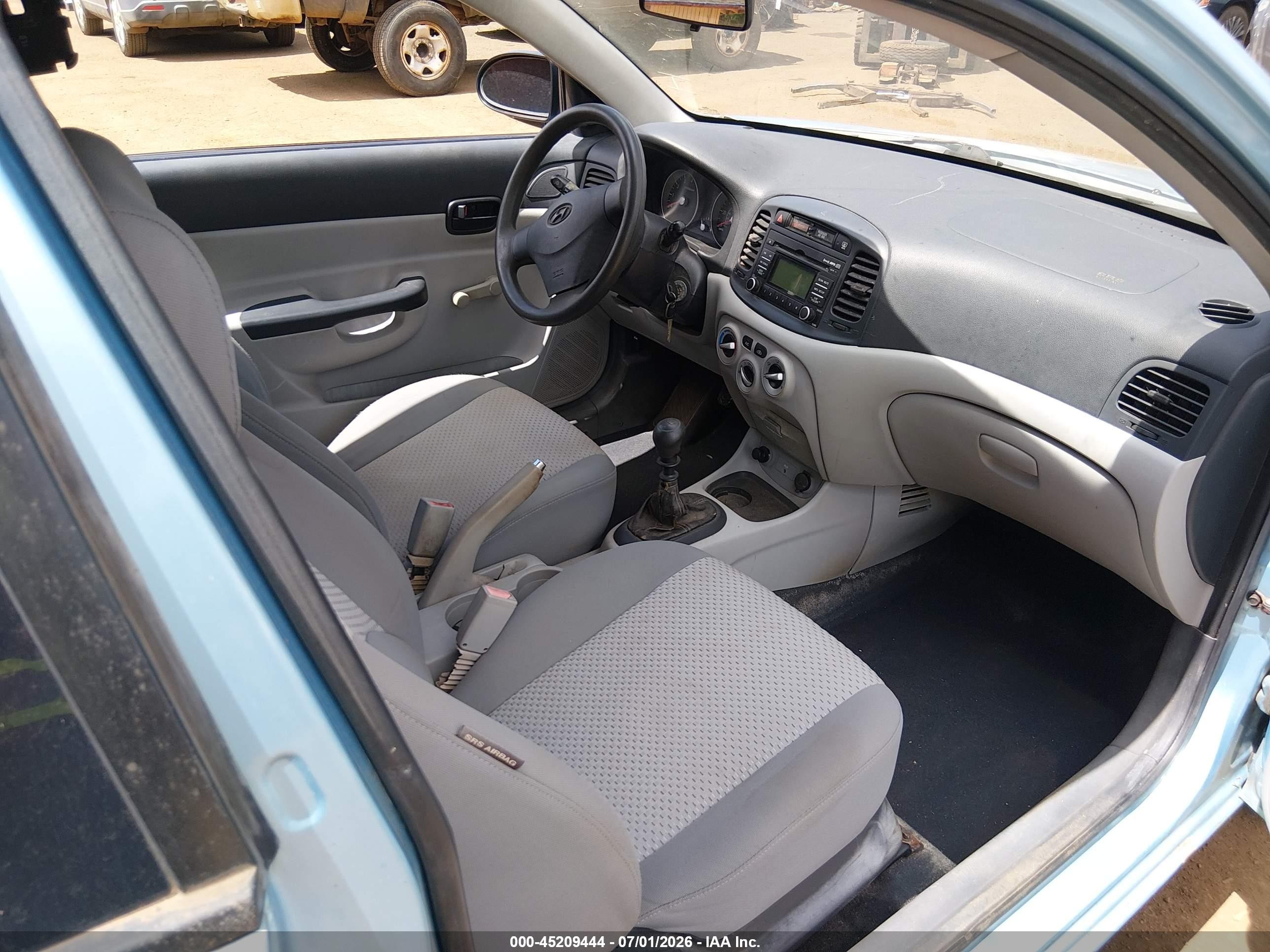 2009 Hyundai Accent Gs Blue vin: KMHCM36C29U118265