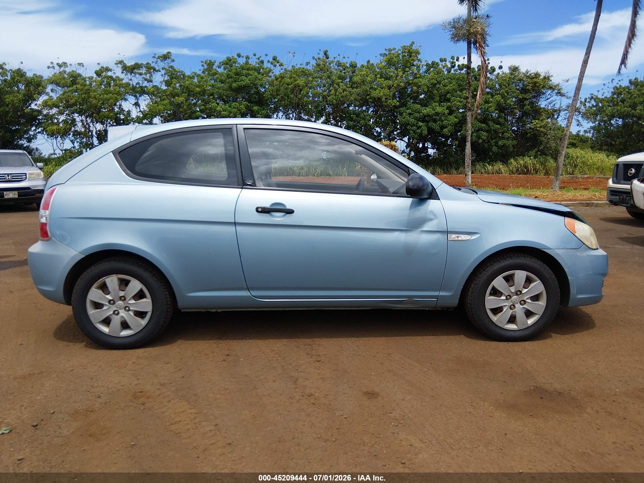 2009 Hyundai Accent Gs Blue vin: KMHCM36C29U118265