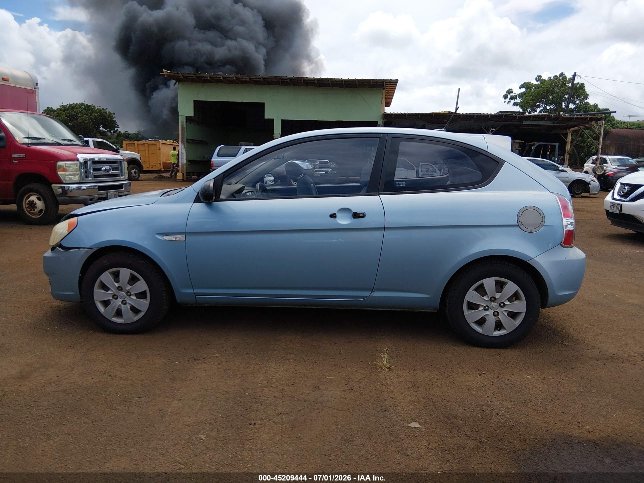 2009 Hyundai Accent Gs Blue vin: KMHCM36C29U118265
