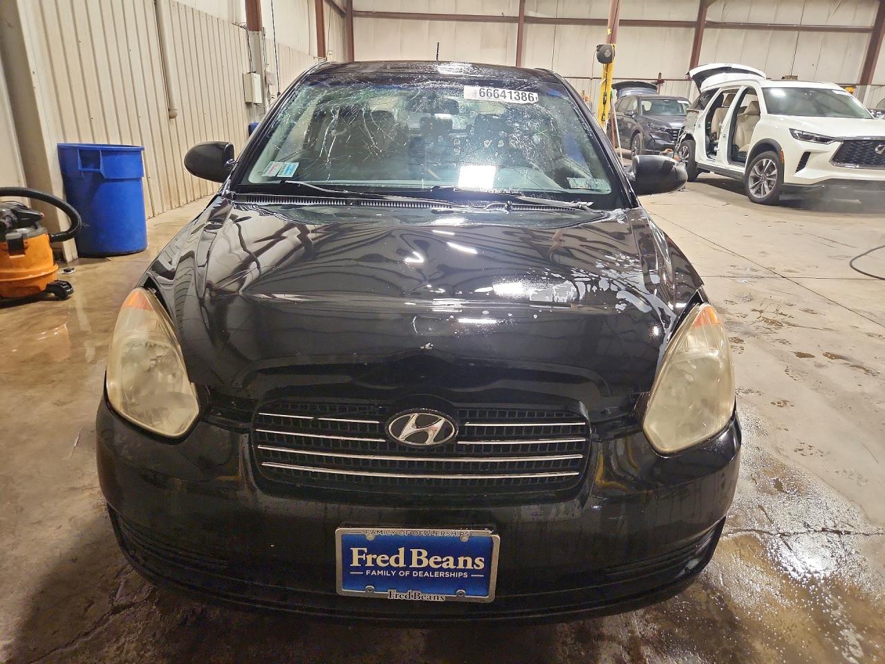 2009 Hyundai Accent Gs Black vin: KMHCM36C39U138184