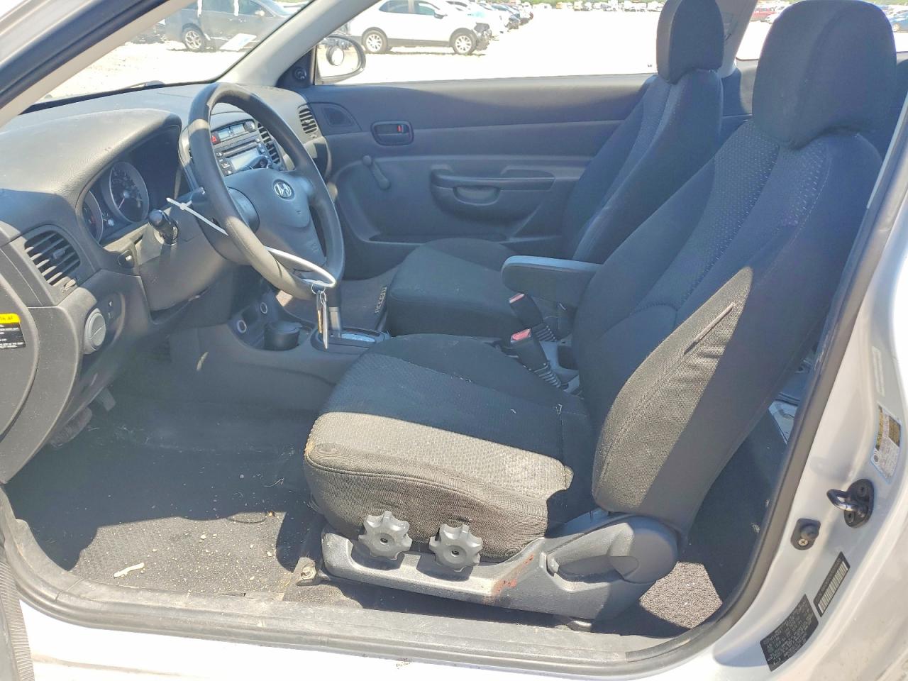 2007 Hyundai Accent Gs Silver vin: KMHCM36C47U016480