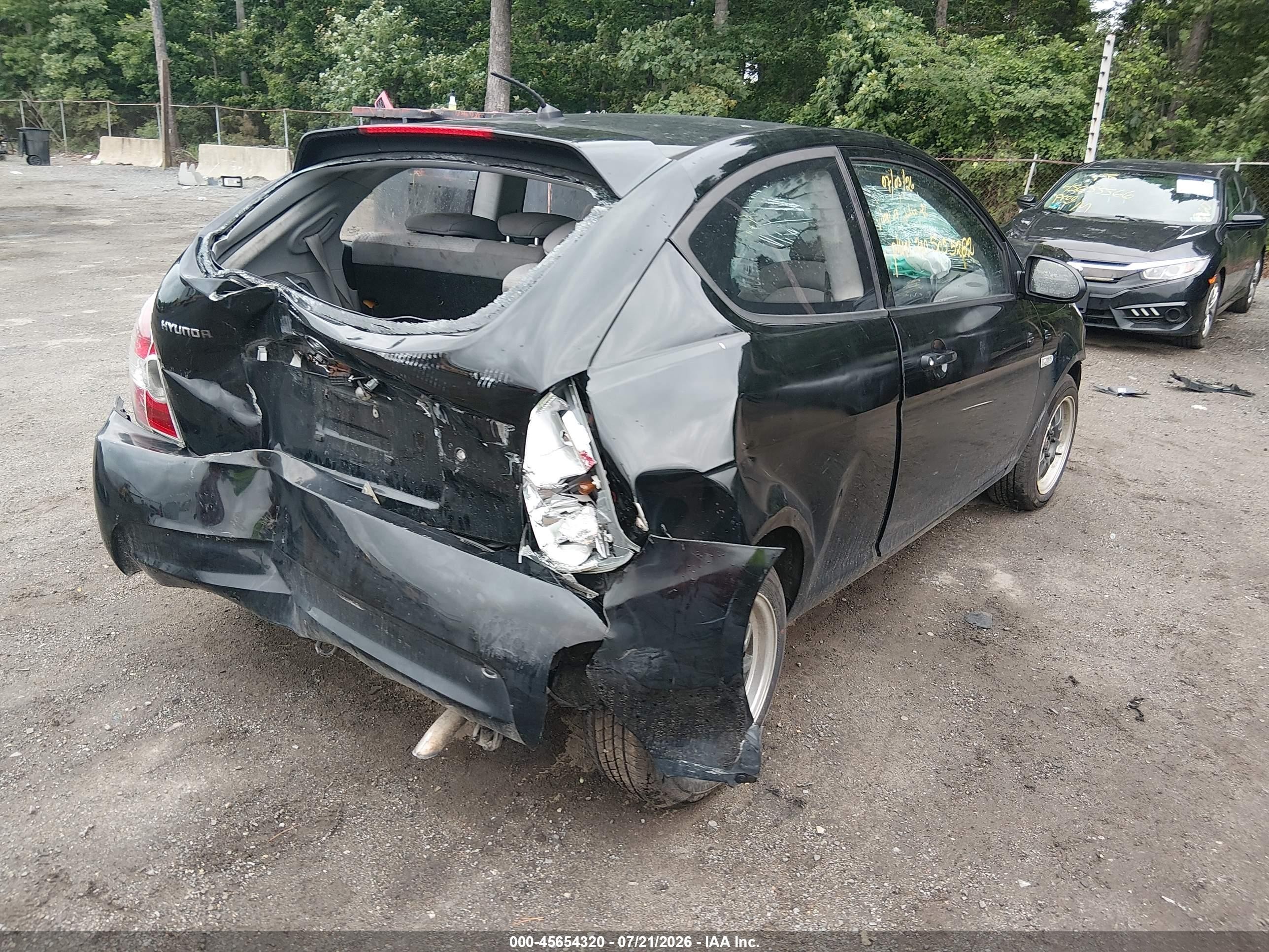 2007 Hyundai Accent Gs Black vin: KMHCM36C47U039225