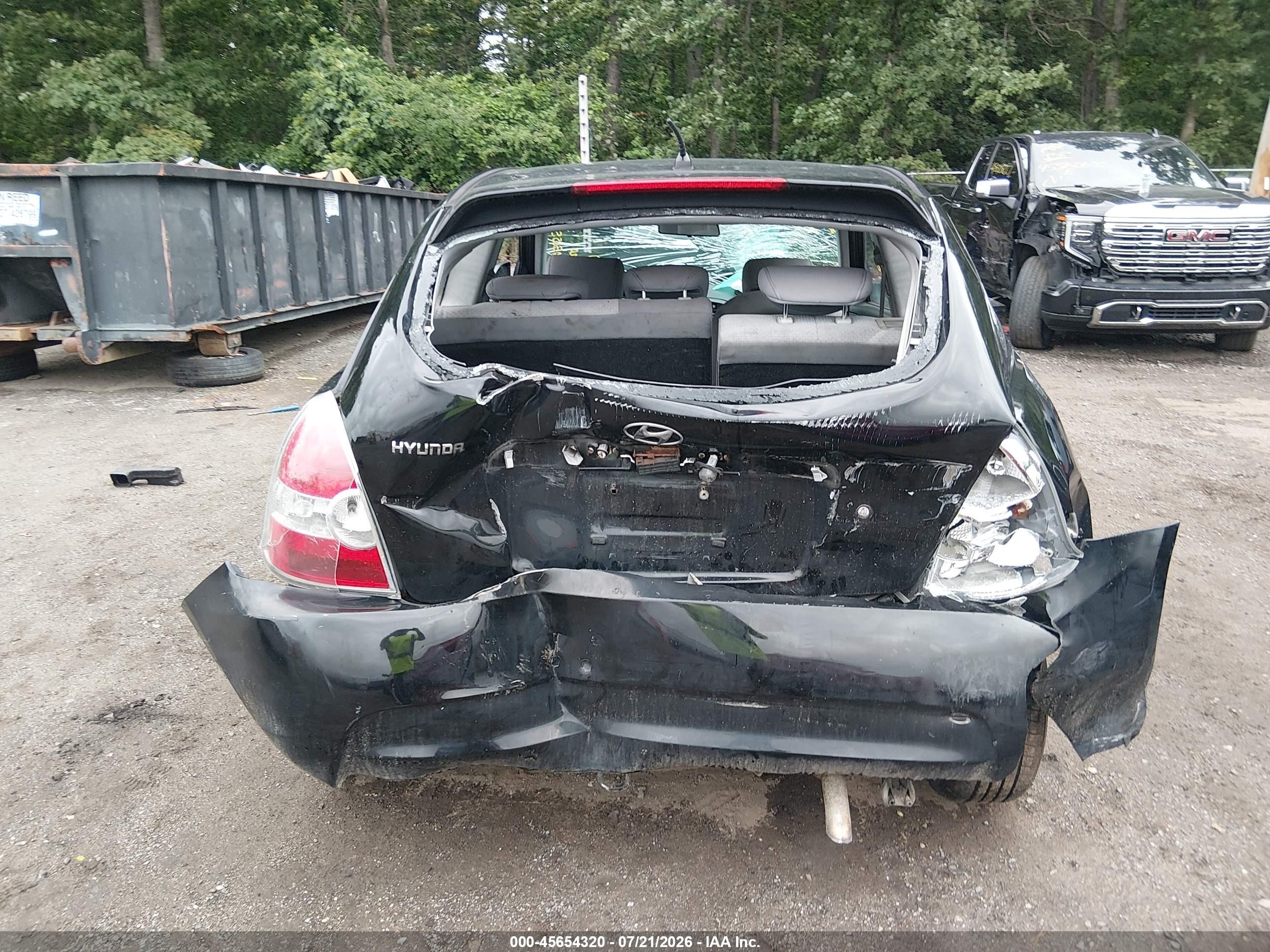 2007 Hyundai Accent Gs Black vin: KMHCM36C47U039225